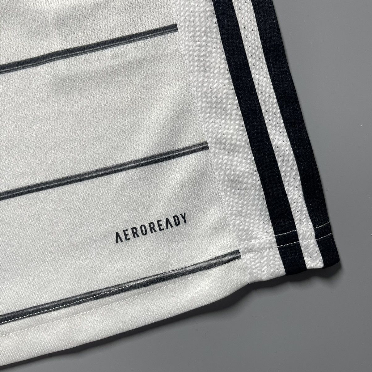 Adidas GERMANY ADIDAS 2020 EURO FOOTBALL HOME JERSEY #8 KROOS Size US L / EU 52-54 / 3 - 9 Thumbnail