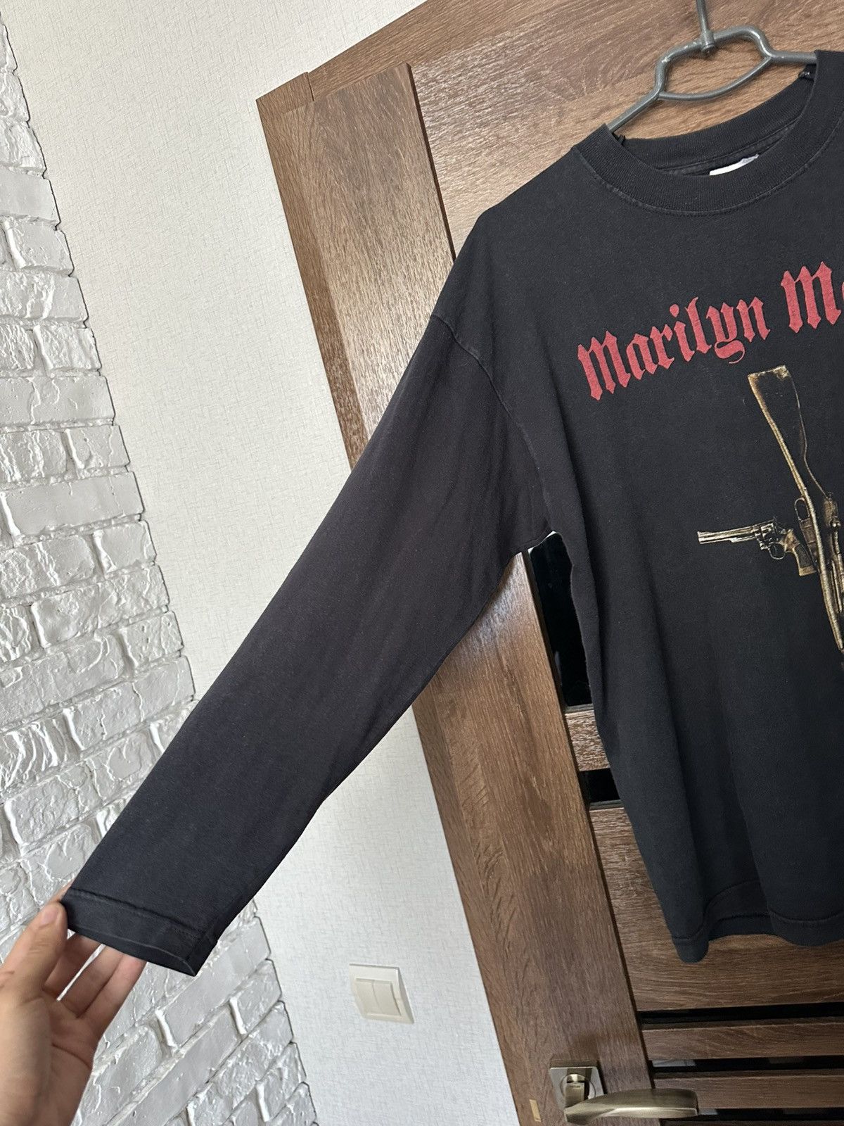 Marilyn Manson 2000 Marilyn Manson Guns God Government Vintage T-Shirt Band Size US L / EU 52-54 / 3 - 9 Thumbnail