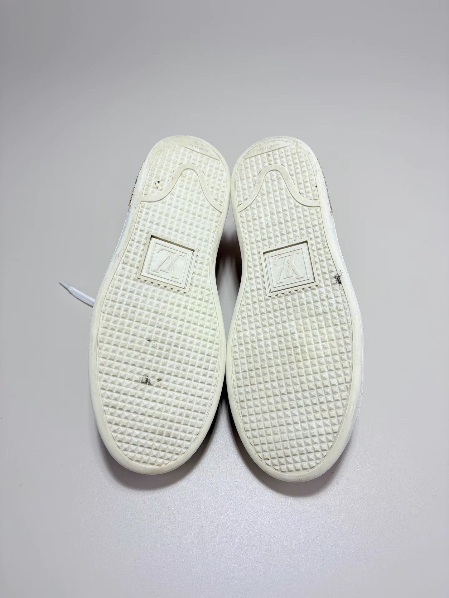 Louis Vuitton LOUIS VUITTON Damier Graffiti Sneakers K1 Size US 6 / IT 36 - 6 Thumbnail
