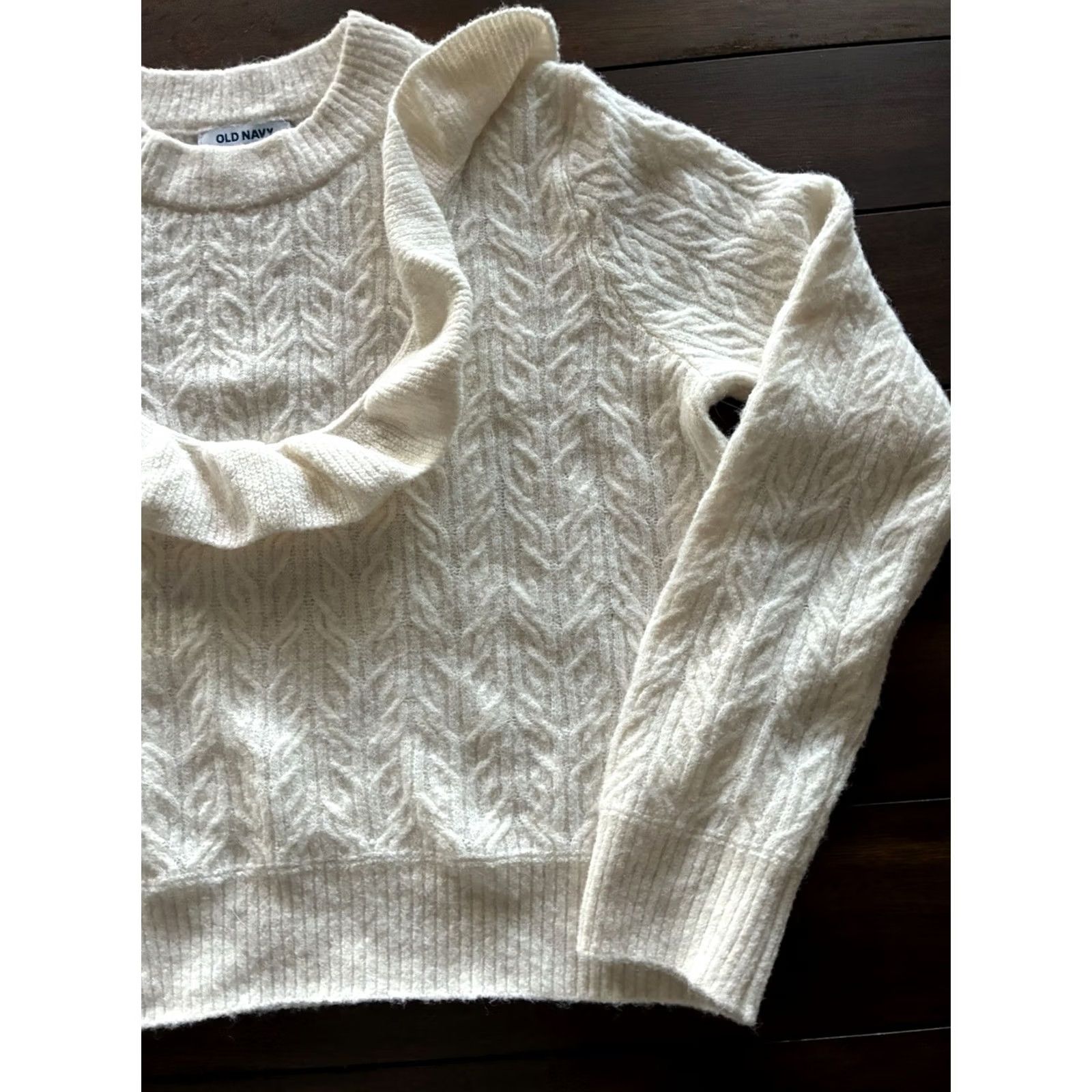 Old Navy Old Navy Womens Wool Blend Ruffle Cable Knit Cropped Sweater Cream M Pullover Crew Neck Short Sleeve? Size M / US 6-8 / IT 42-44 - 4 Thumbnail