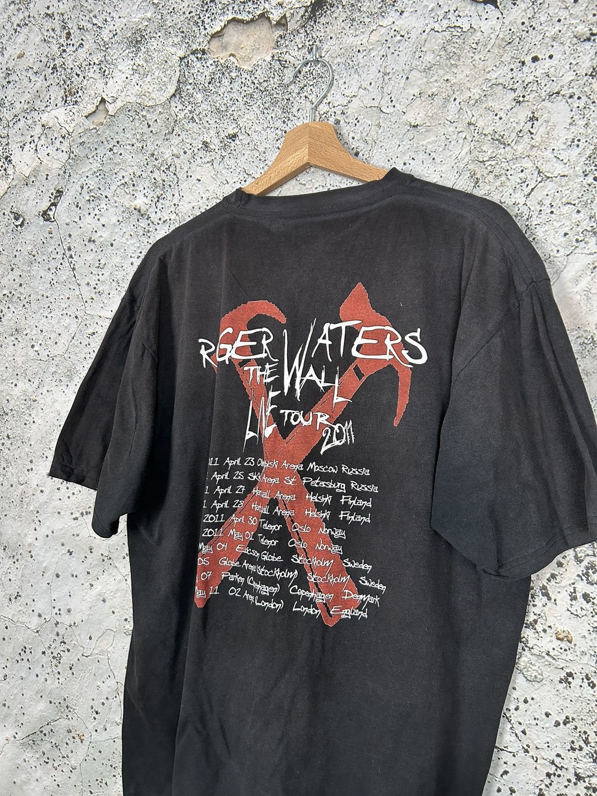 Band Tees × Pink Floyd Vintage Pink Floyd The Wall Rock Band Tee Rare Size US XL / EU 56 / 4 - 5 Thumbnail