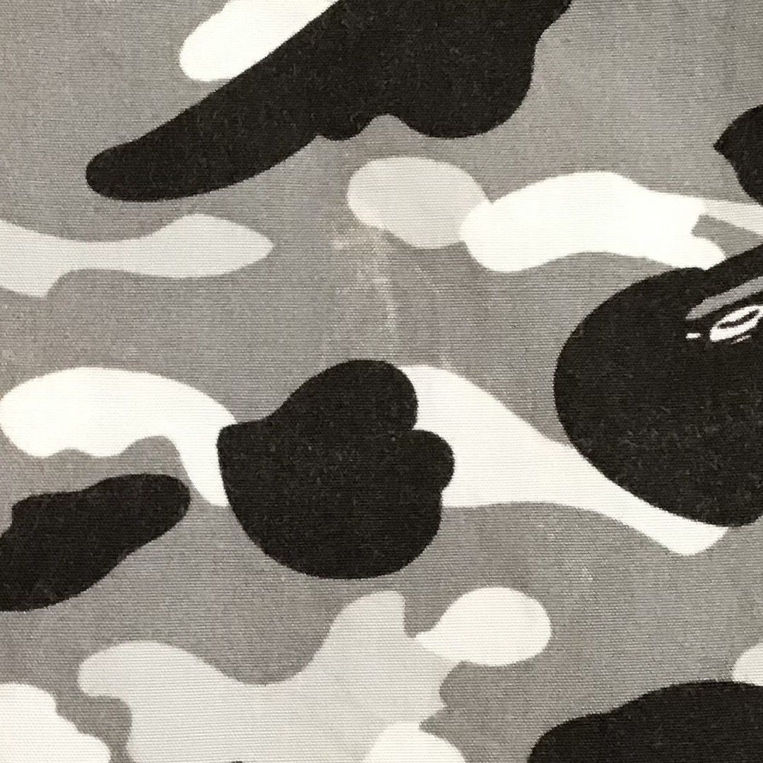Bape 🔥Vintage🔥 BAPE CAMO Aloha Shirt a bathing ape NIGO Size US S / EU 44-46 / 1 - 6 Thumbnail