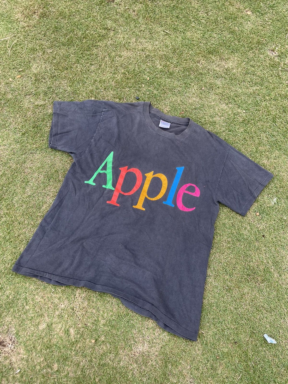 Apple Vintage 90s Apple tees Sun Faded TEES Size US L / EU 52-54 / 3 - 1 Thumbnail
