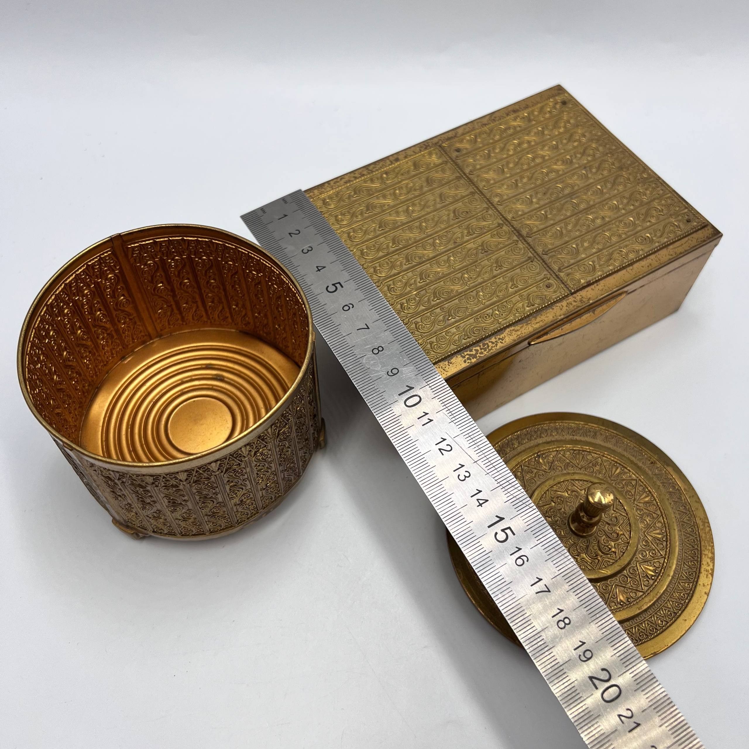 Vintage Erhard & Sohne Vintage Gilded Tin Metal Cigarette Box Set Size ONE SIZE - 9 Thumbnail