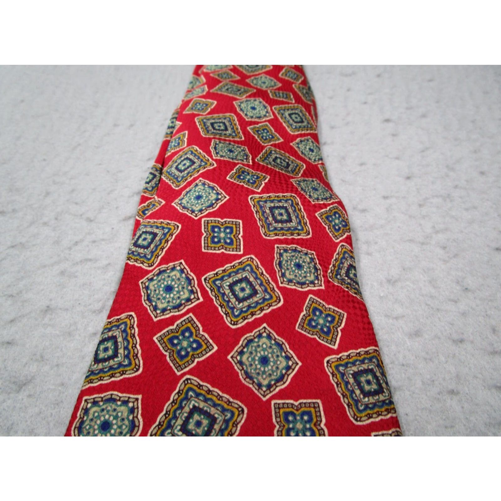Chaps VINTAGE Chaps Ralph Lauren Neck Tie Mens Red Silk Abstract Made in USA Tie Size ONE SIZE - 2 Thumbnail