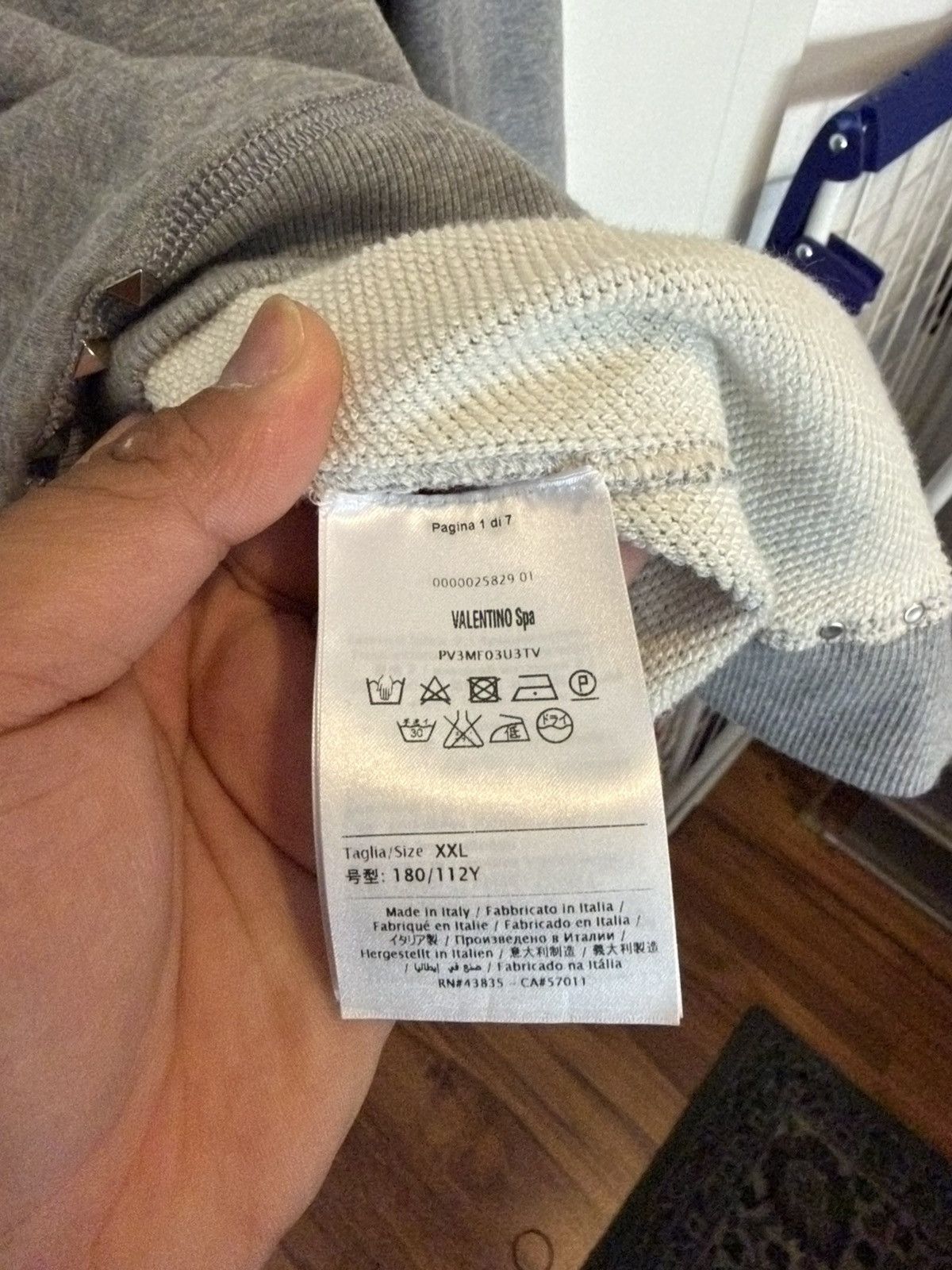 Valentino Valentino crewneck with studs Size US XXL / EU 58 / 5 - 9 Thumbnail