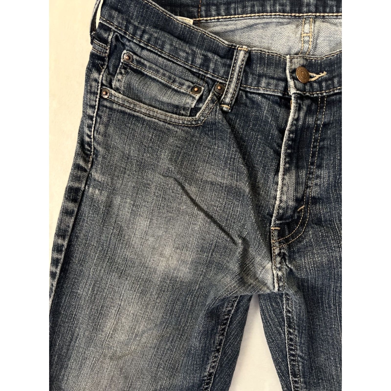 Levi's Levi's 541 Jeans Mens 31x30 Athletic Fit Blue Denim Pants Medium Dark Wash 5-Pocket Jeans Mens Athletic Fit Regular Size 31 Blue Read Size US 31 - 3 Thumbnail