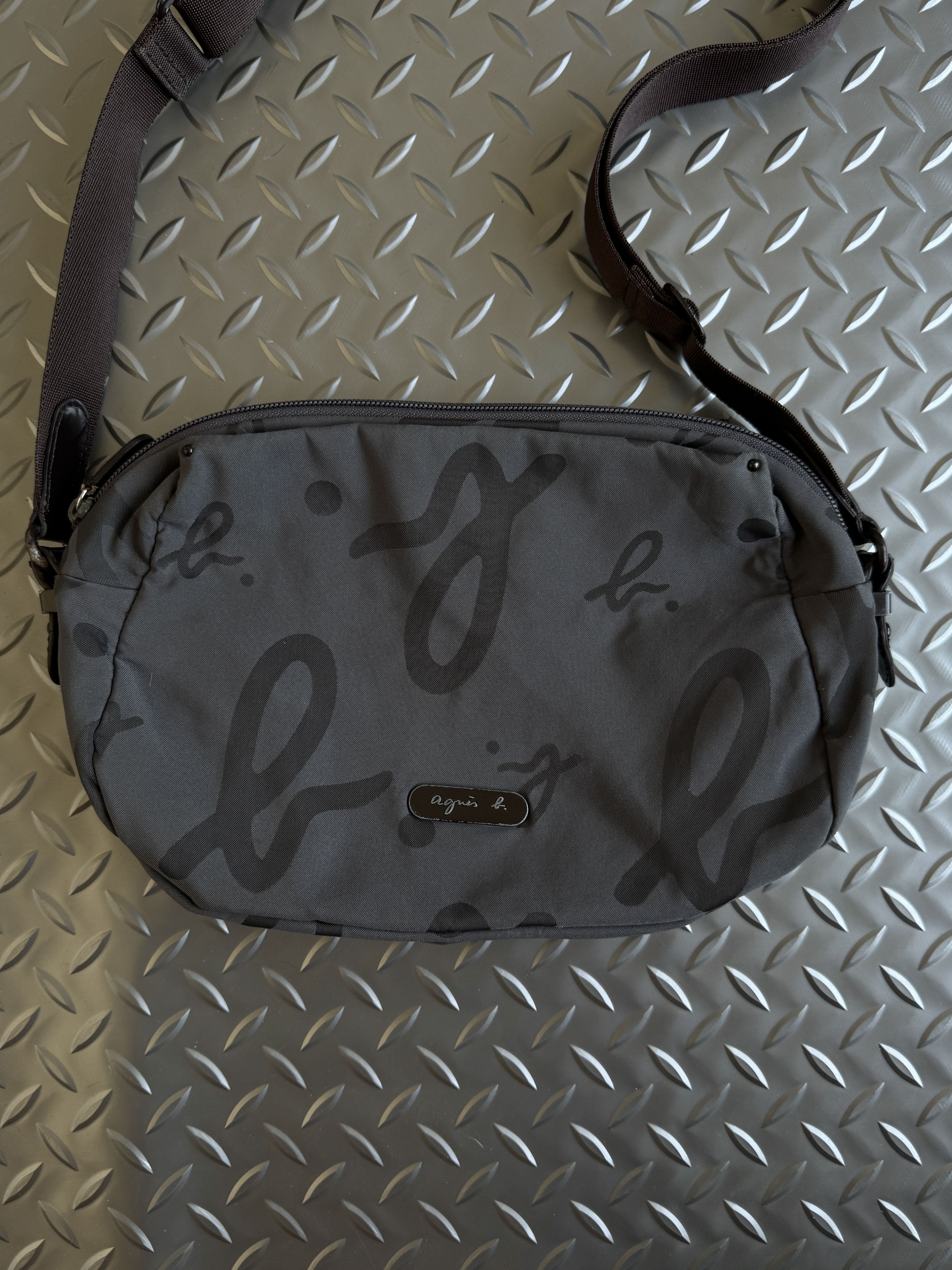 agnes b. agnès b. VOYAGE Logo Print Shoulder Bag Size ONE SIZE - 3 Thumbnail