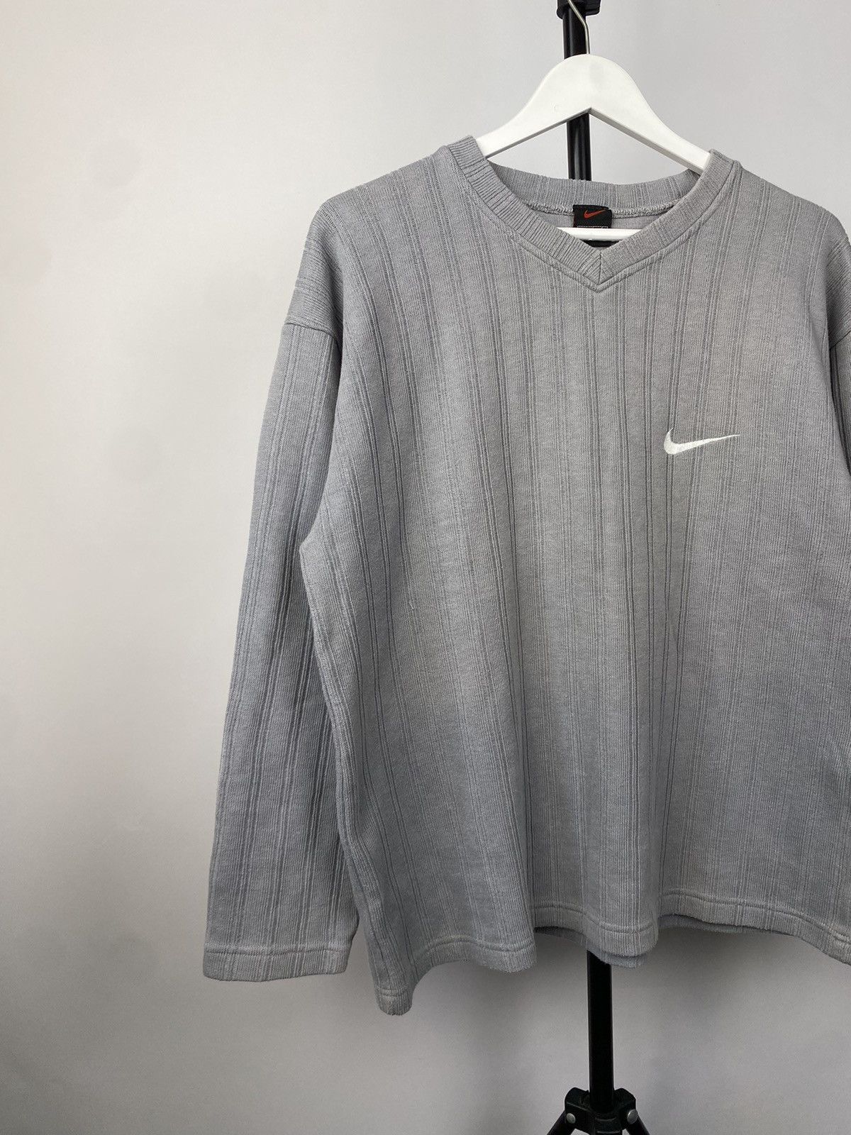 Nike × Vintage Vintage 90s Nike V-Neck sweatshirt sweater Size US M / EU 48-50 / 2 - 3 Thumbnail