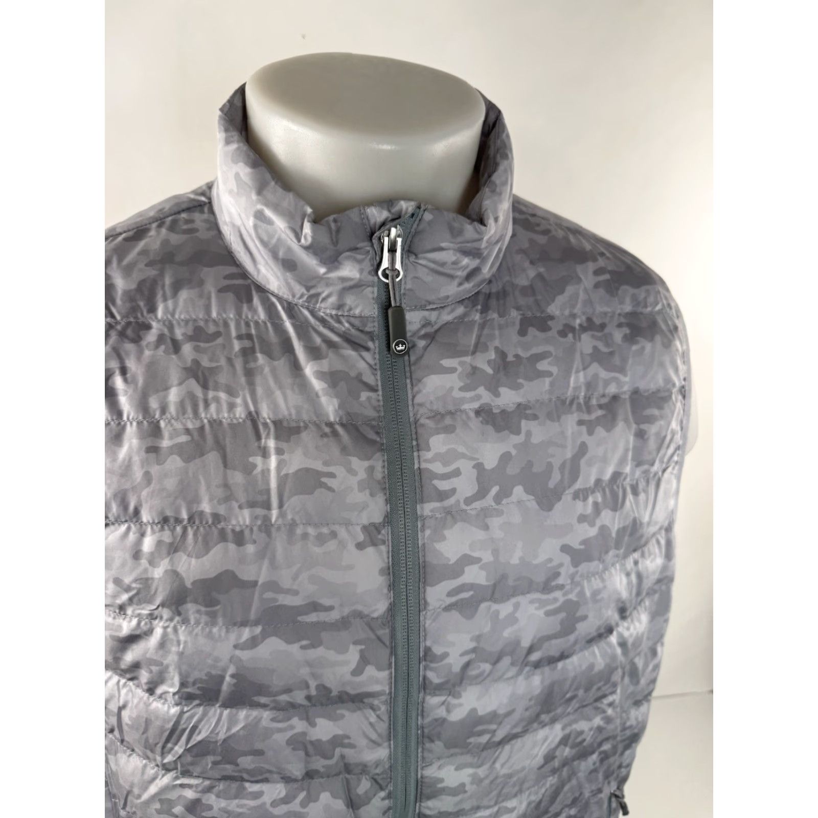 Peter Millar PETER MILLAR Camouflage Full Zip L Mens Quilted Vest - Gray - Golf - VEST Mens Large Camouflage Quilted Full Zip Size US L / EU 52-54 / 3 - 2 Thumbnail