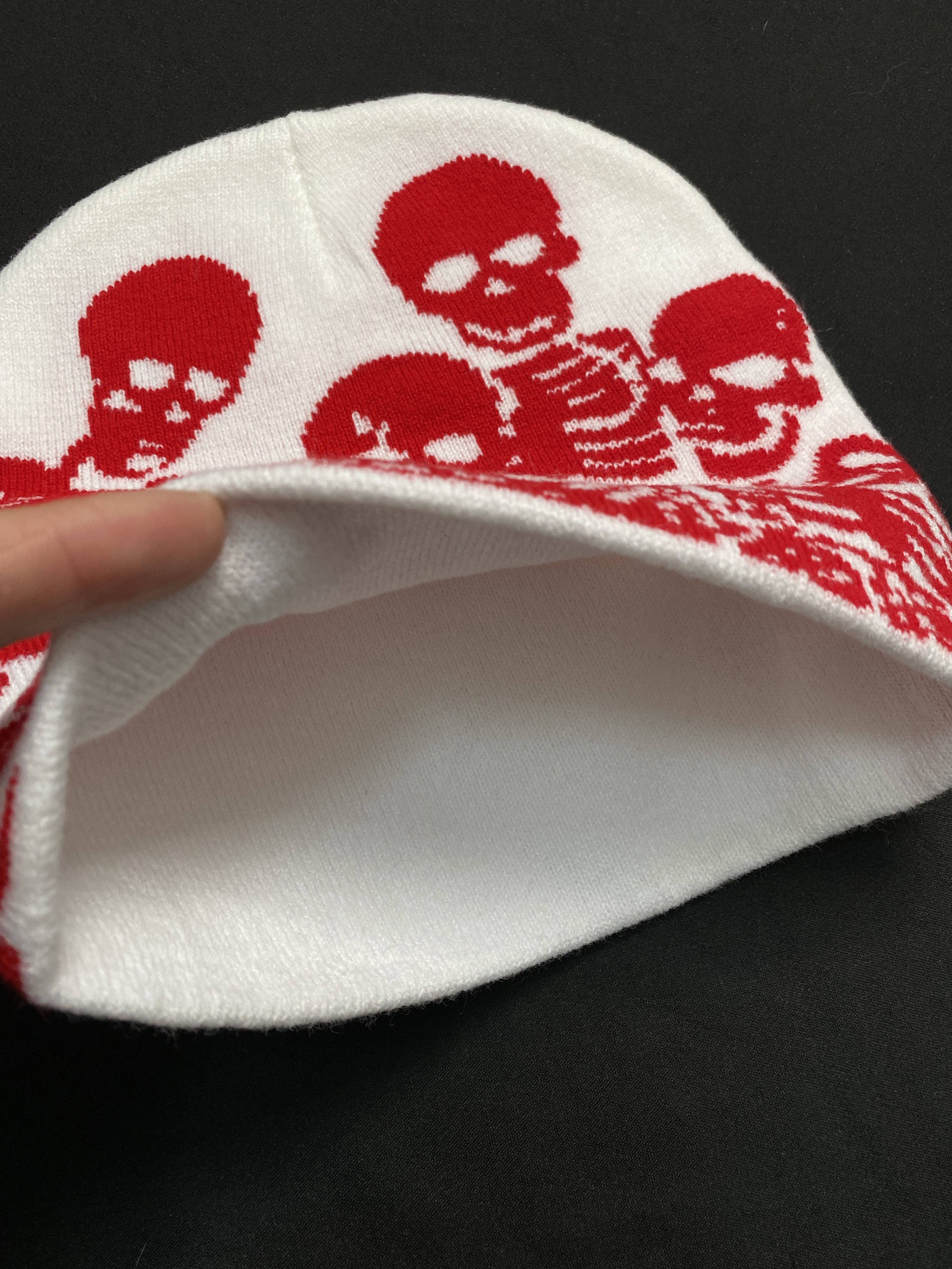 Japanese Brand Rare Skeleton Graphic design No Cuff Knit White Beanie OS Size ONE SIZE - 5 Thumbnail