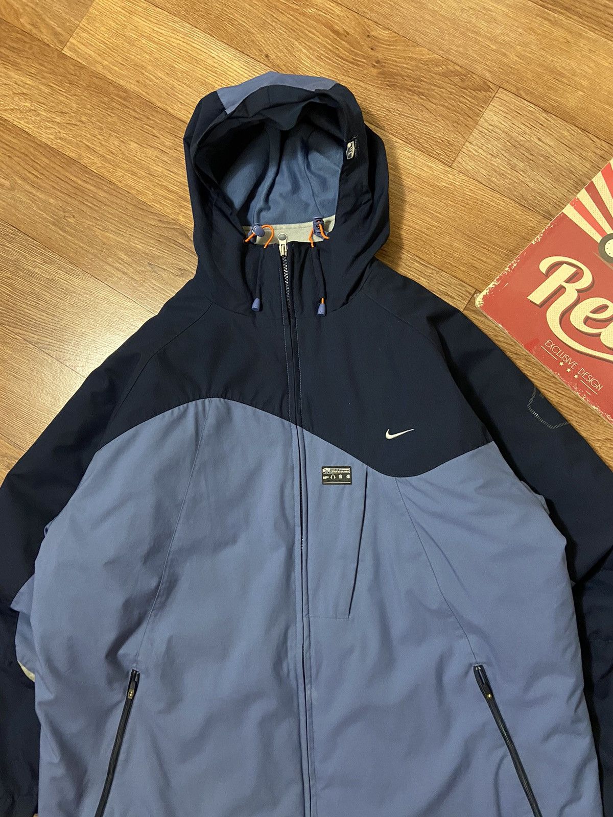Nike Vintage Nike Tn Air Big Logo 2 in 1 Winter Jacket Size US L / EU 52-54 / 3 - 5 Thumbnail