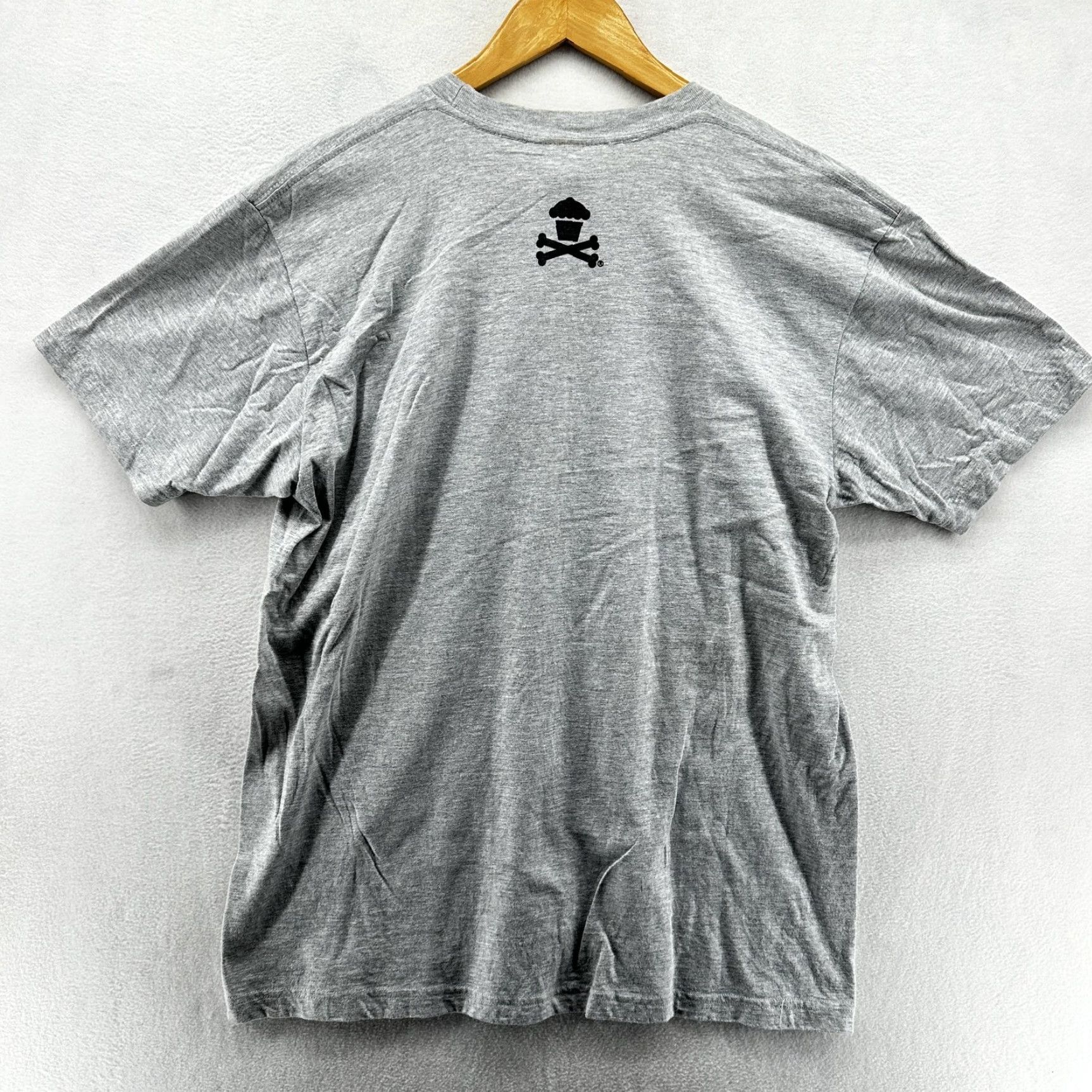 Johnny Cupcakes Johnny Cupcakes Shirt Mens Large Gray Graphic Tee Cupcake Streetwear Size US L / EU 52-54 / 3 - 5 Thumbnail