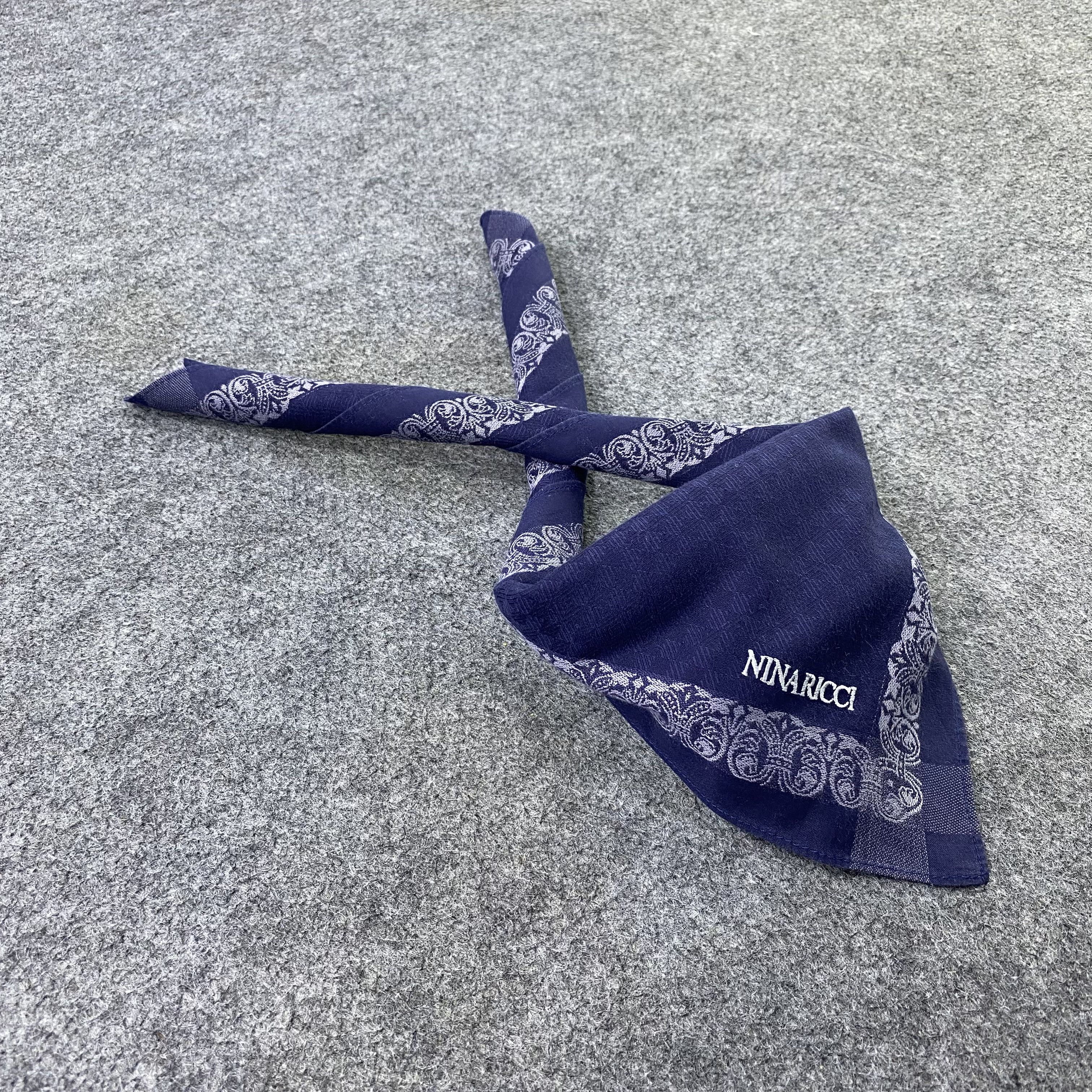 Nina Ricci Nina Ricci Handkerchief / Bandana / Neckerchief-B2322 Size ONE SIZE - 1 Thumbnail