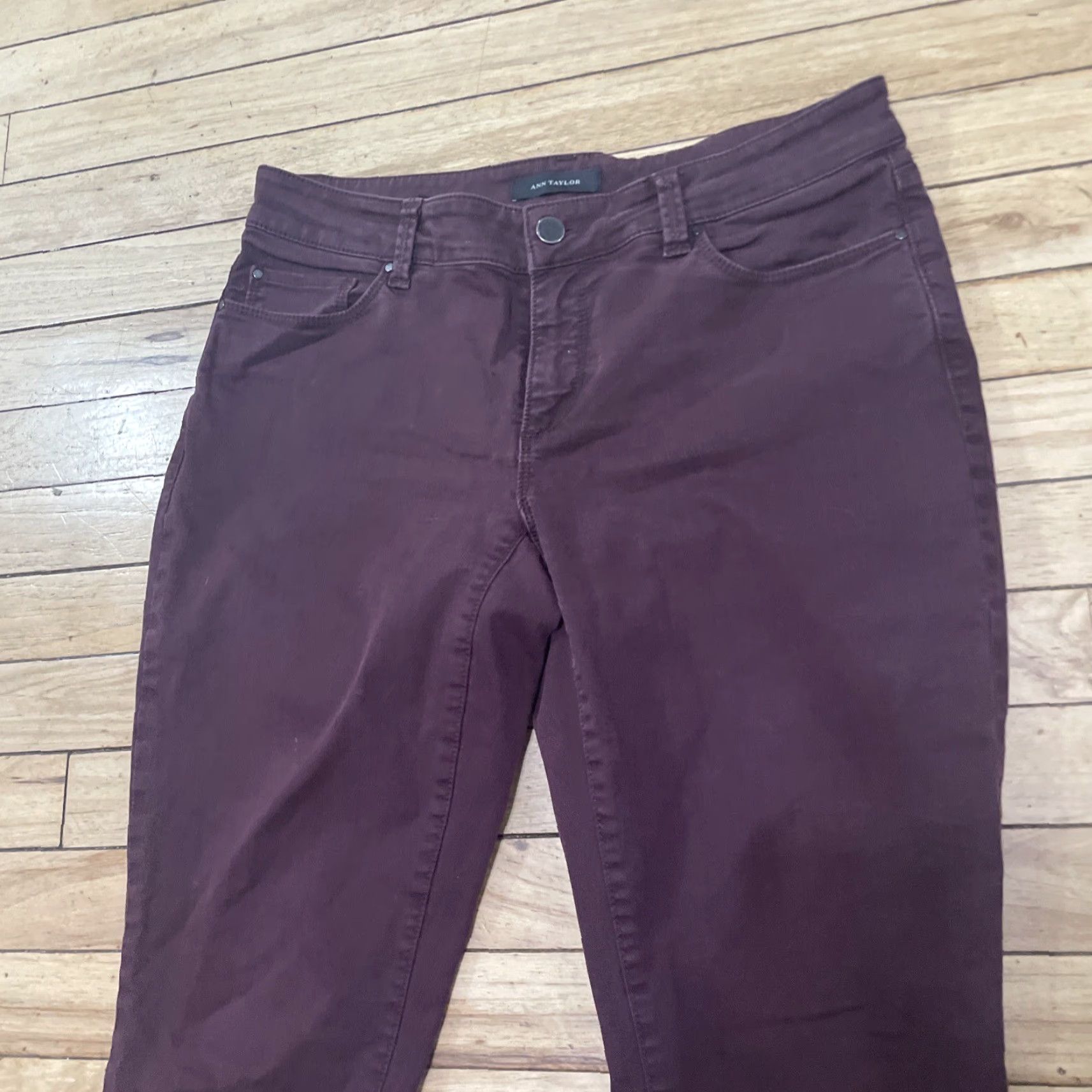 Ann Taylor ANN TAYLOR Burgundy Pants Women 6 The Skinny Curvy Red Maroon Stretch Jeans 30 6 Pants Women Regular Red Burgundy Skinny 29 In Inseam 29 Size 28" / US 6 / IT 42 - 3 Thumbnail