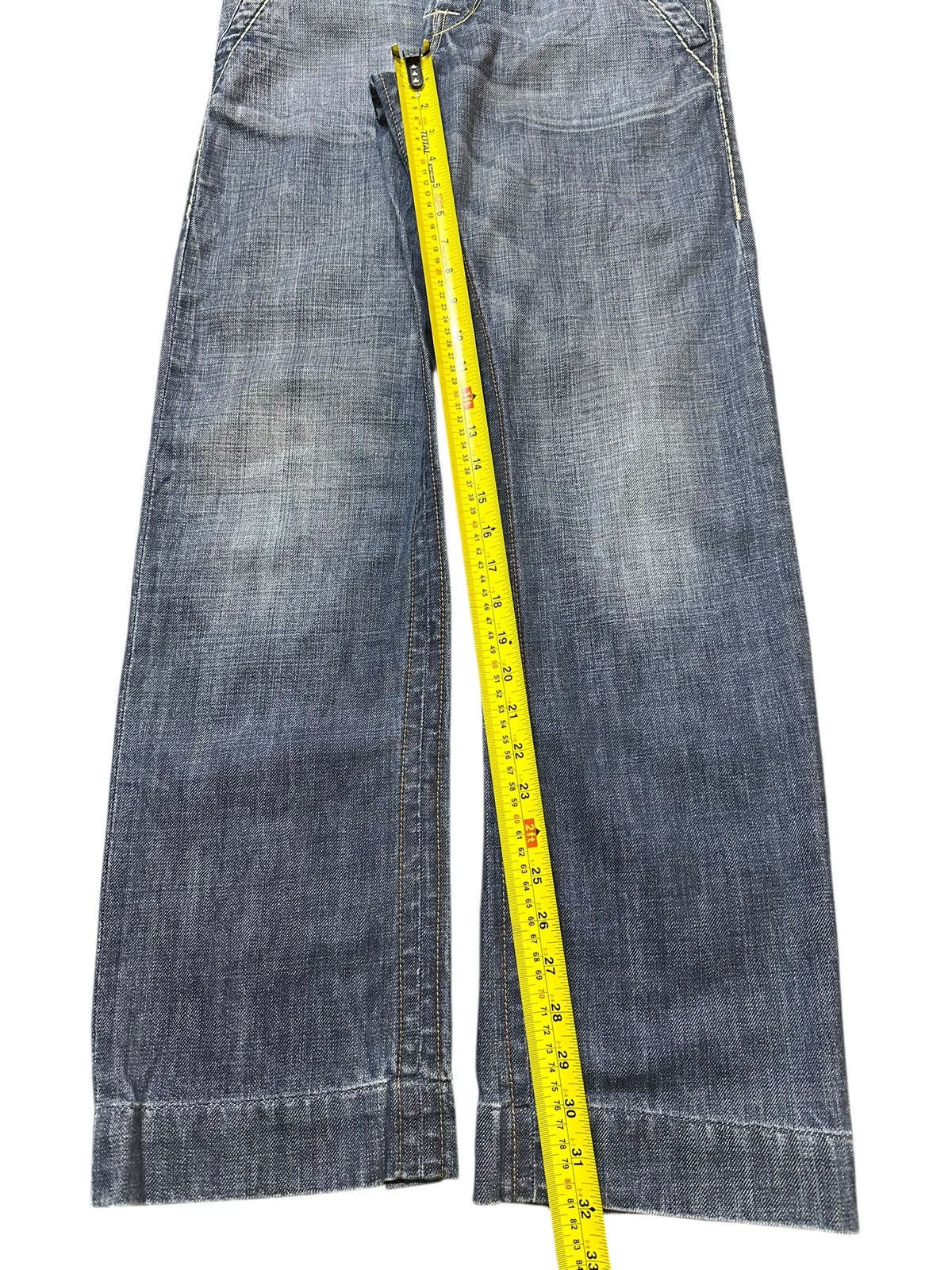 Japanese Brand Vintage Japanese Brand Blue Wash Faded Style Loose Jeans Size US 30 / EU 46 - 14 Thumbnail