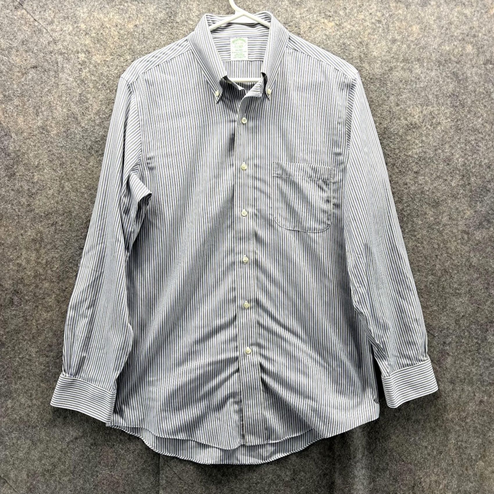 Brooks Brothers Brooks Brothers Shirt Men 15.5 33 Adult Pink Casual Button Down Milano Preppy Striped Long Sleeve Button-Up Collared 40 in Chest Regular Size US L / EU 52-54 / 3 - 2 Thumbnail