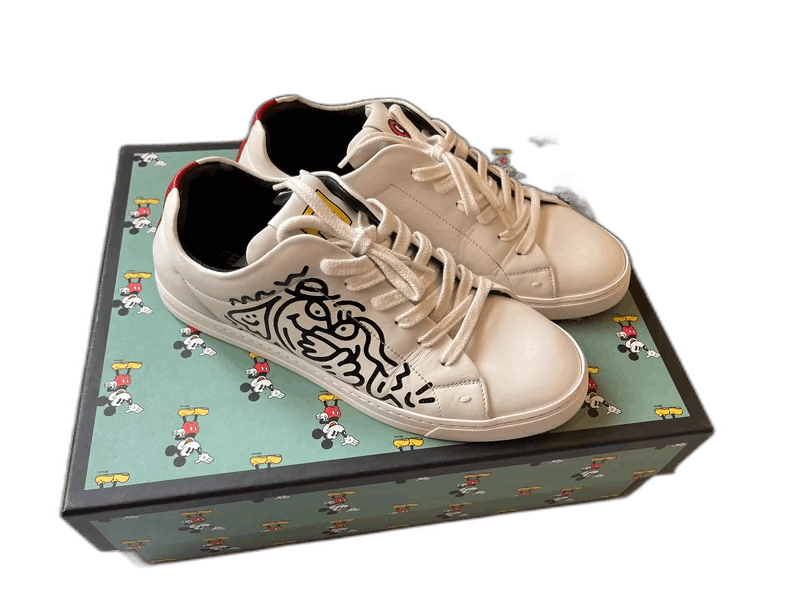 Fendi Fendi White Sneakers with Graffiti Design Size US 5 / EU 37 - 1 Thumbnail