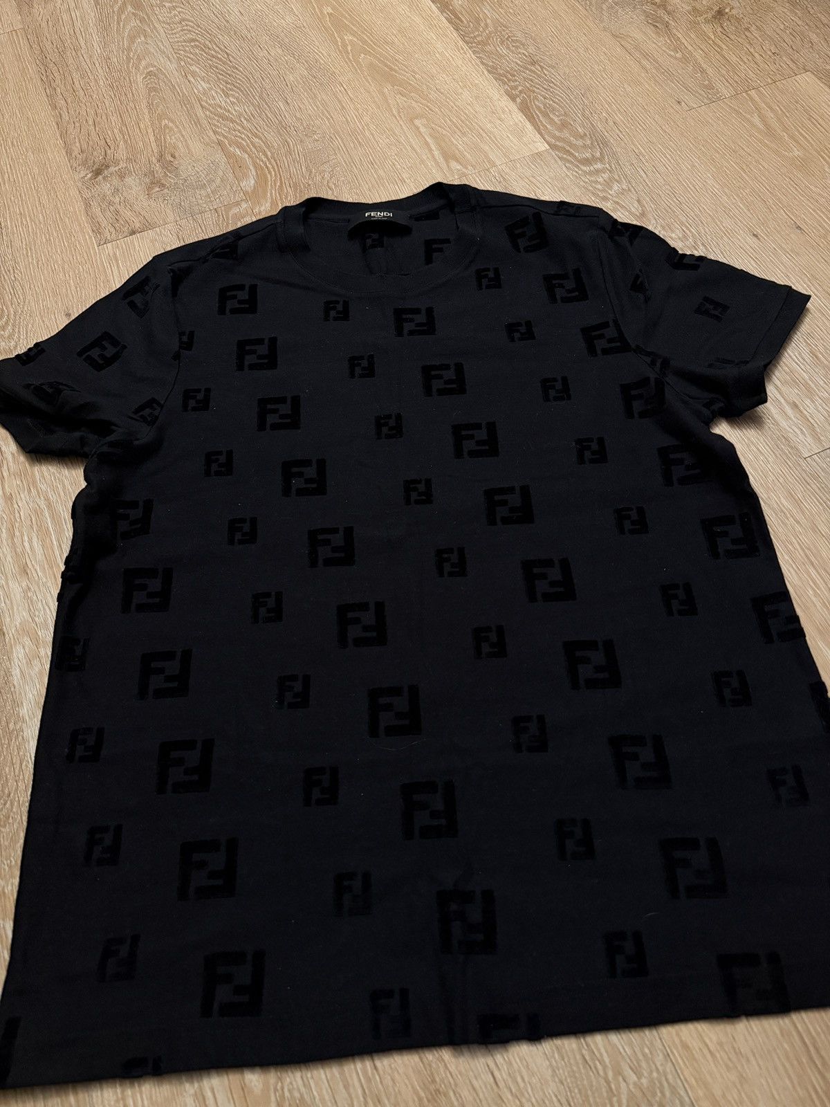 Fendi FENDI Logo T shirt Size US L / EU 52-54 / 3 - 8 Thumbnail