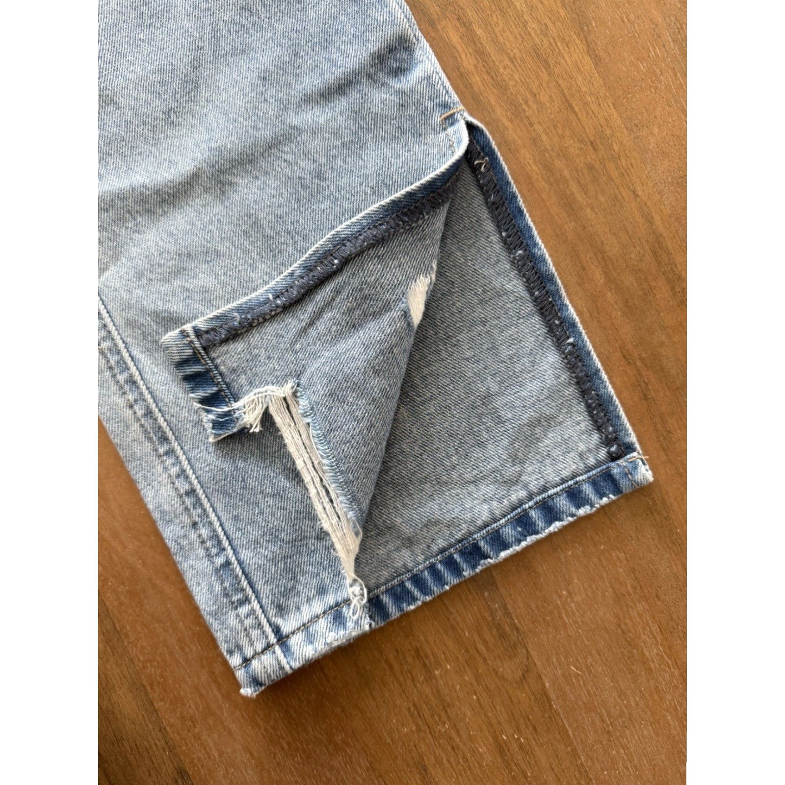 Vintage Vervet Jeans Womens 27 Distressed Light Wash High Rise Straight 5-Pocket Denim Blue Size 27" / US 4 / IT 40 - 7 Thumbnail