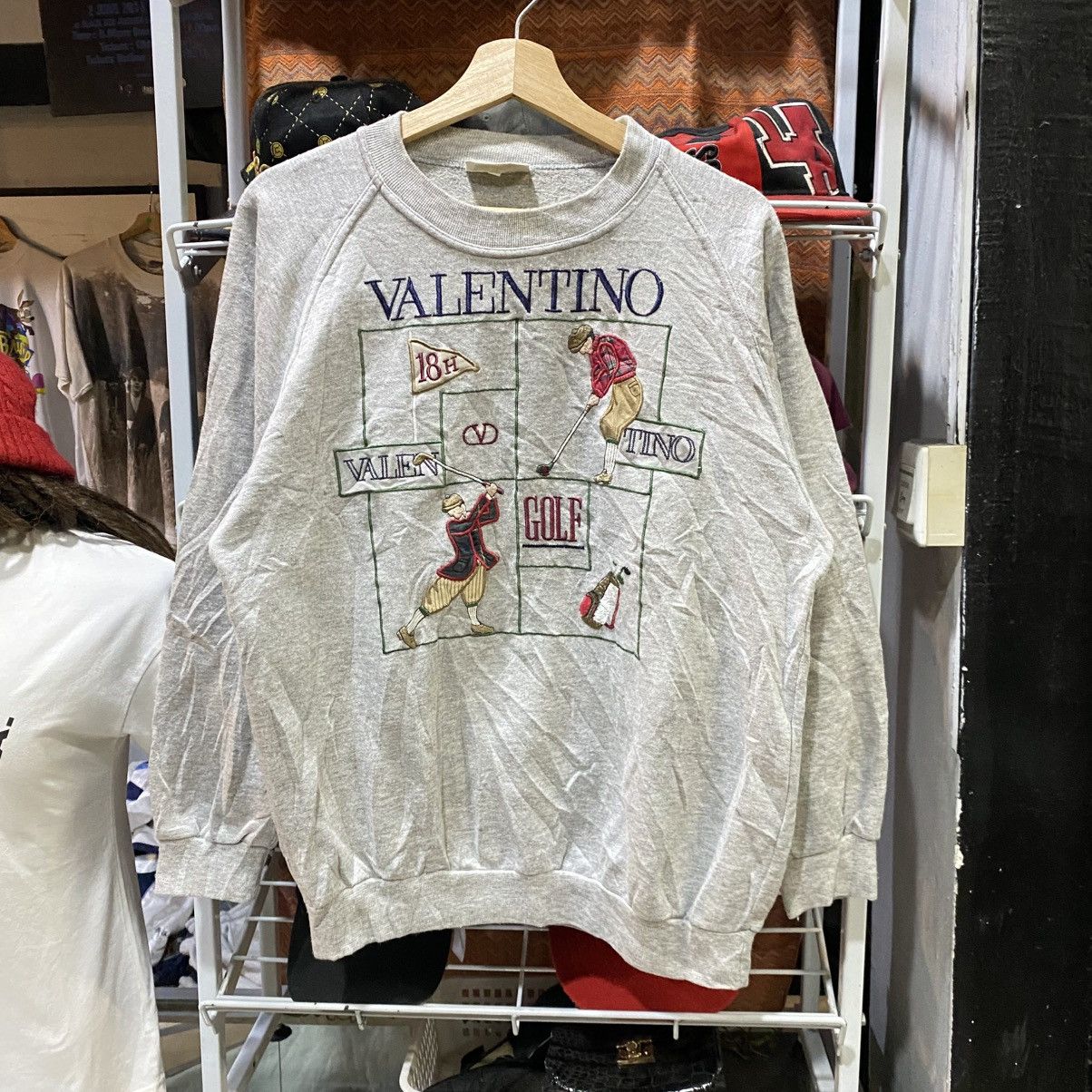 Valentino Vintage Valentino Golf Crewneck Sweatshirt Size US M / EU 48-50 / 2 - 1 Thumbnail