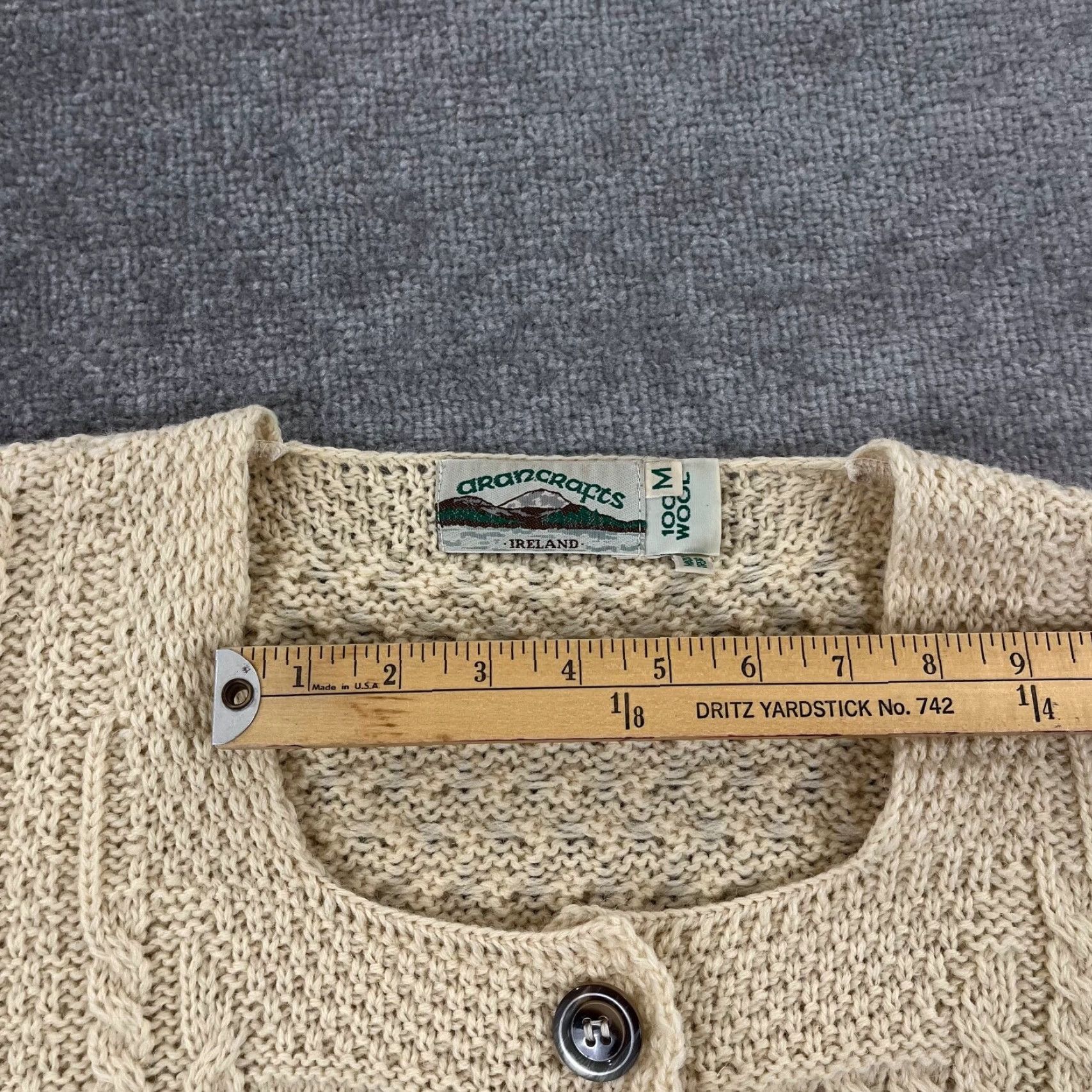 Vintage VINTAGE Aran Crafts Sweater Womens Medium Brown Wool Cable Knit Square Neck Cardigan Size M / US 6-8 / IT 42-44 - 6 Thumbnail