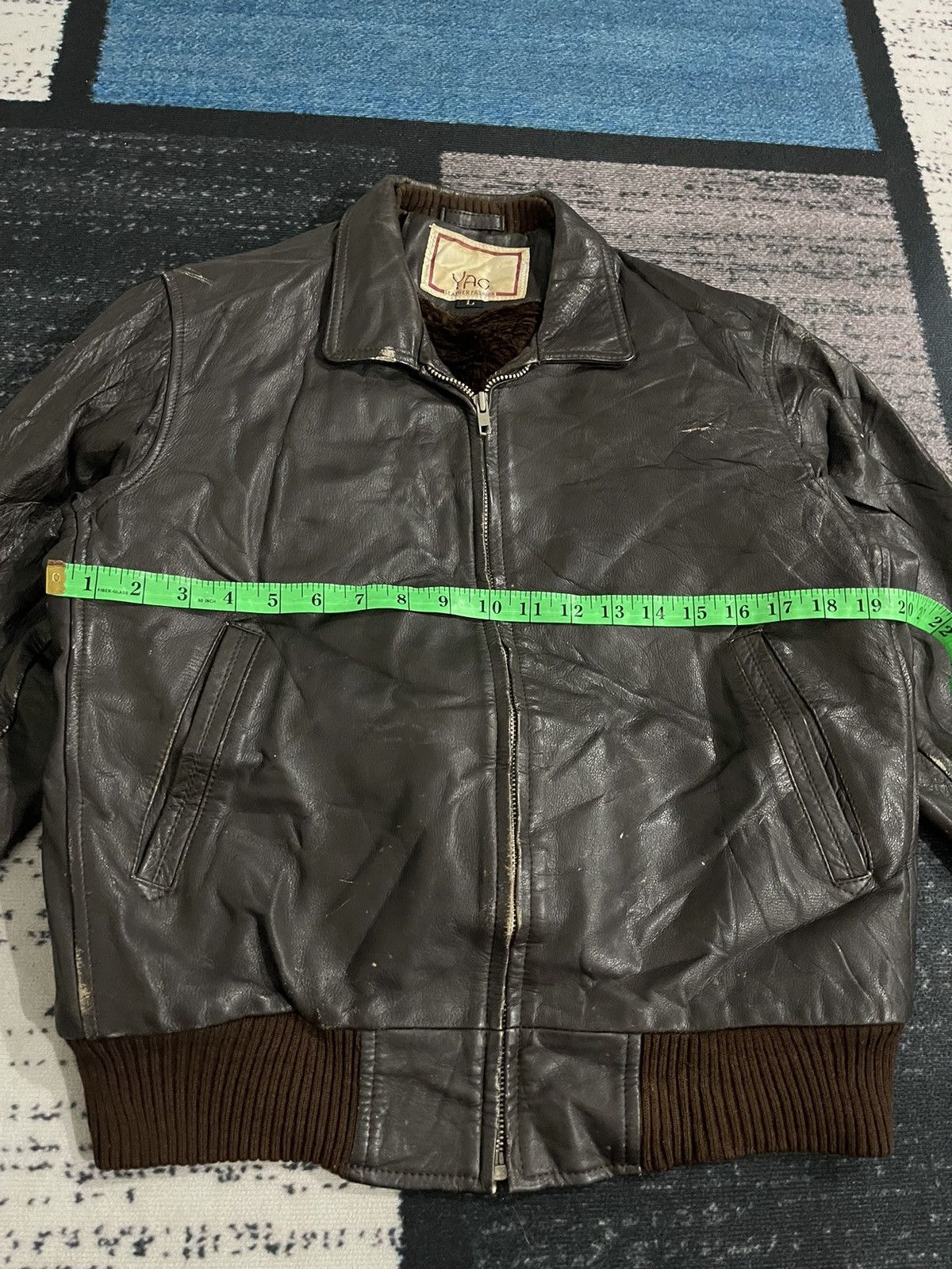 Vintage Vintage Yac Cow Leather Bomber Jacket Size US L / EU 52-54 / 3 - 20 Thumbnail