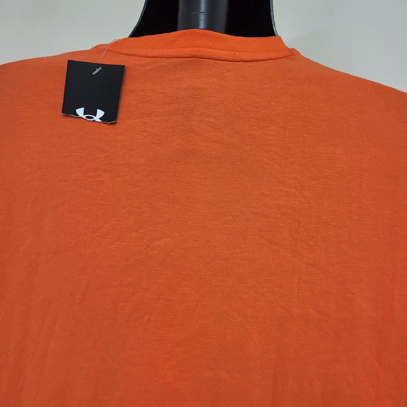 Under Armour Under Armour Shirt Mens Large Orange Performance Workout Active Casual Tee Adult Size US L / EU 52-54 / 3 - 6 Thumbnail