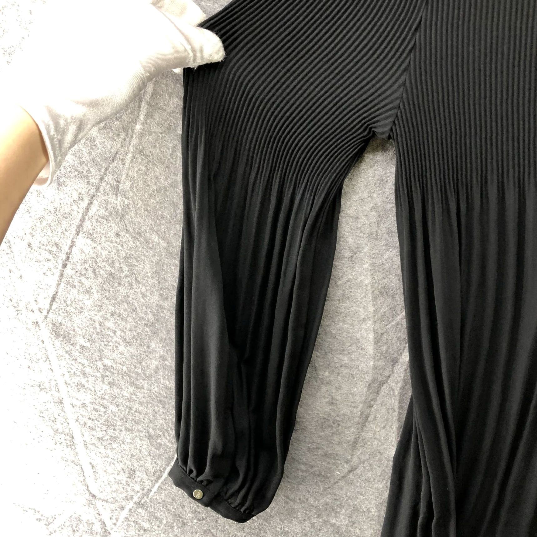 Ralph Lauren Lauren Ralph Lauren Blouse Cold Shoulder Womens M Black Chiffon Accordion Pleat Size M / US 6-8 / IT 42-44 - 7 Thumbnail
