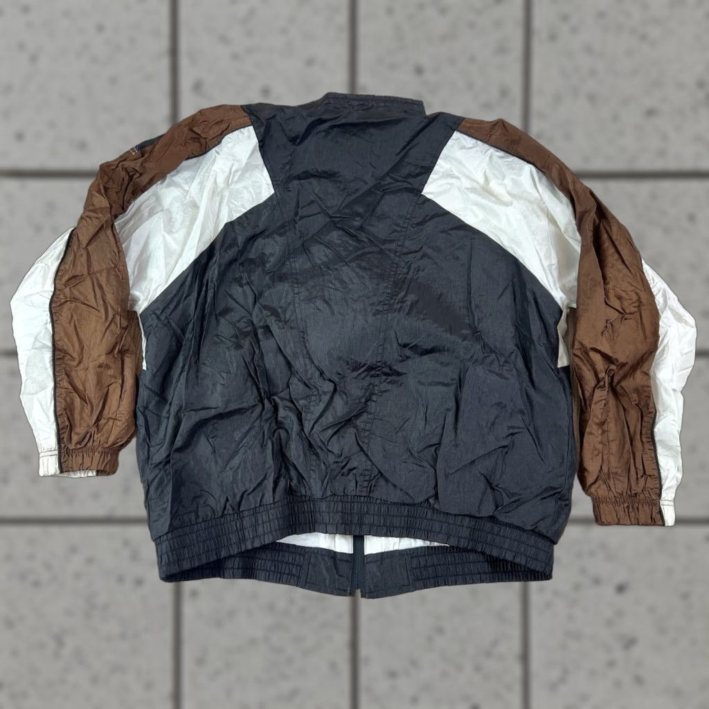 Vintage VINTAGE Bolo Spirit Jacket Windbreaker Nylon 90s Black AZTEC Brown L Unisex Adults Mens Womens Size US L / EU 52-54 / 3 - 1 Thumbnail