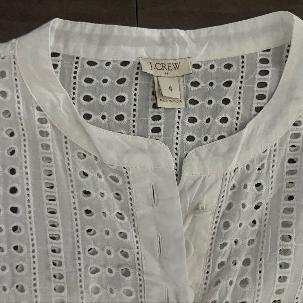 J.Crew J. Crew eyelet blouse size 4 Size S / US 4 / IT 40 - 3 Thumbnail