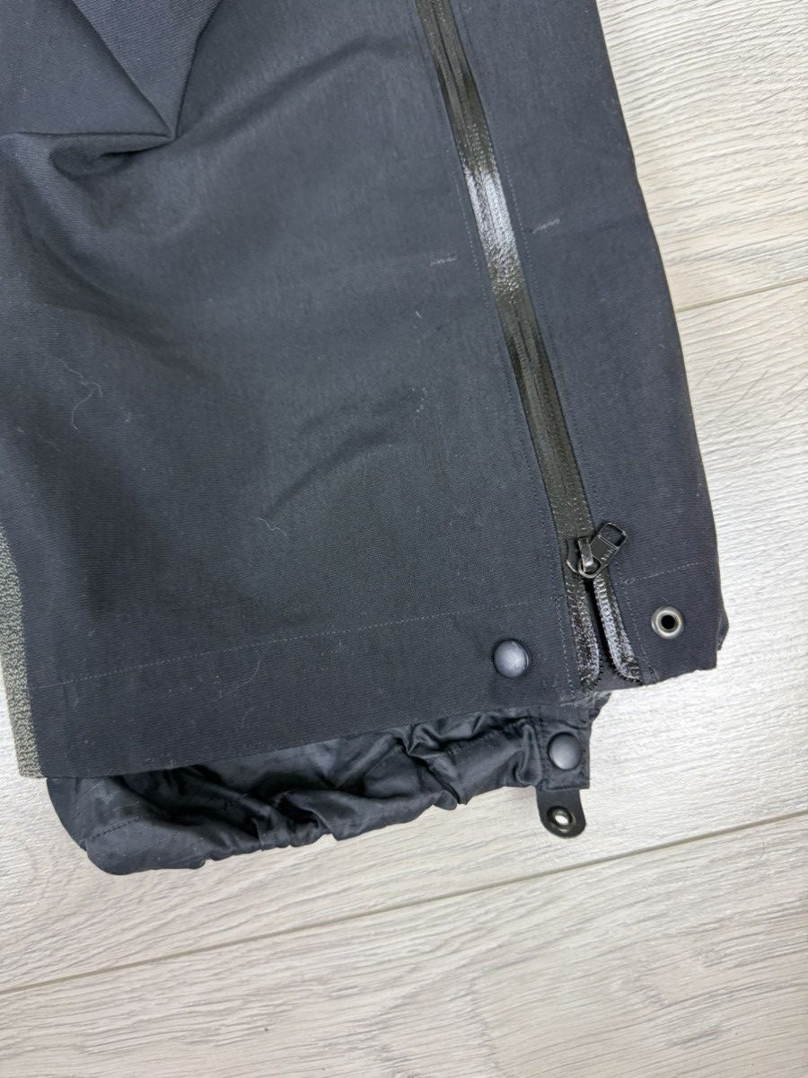 Arc'teryx Arcteryx Vintage Gore Tex XCR pants Size US 36 / EU 52 - 10 Thumbnail
