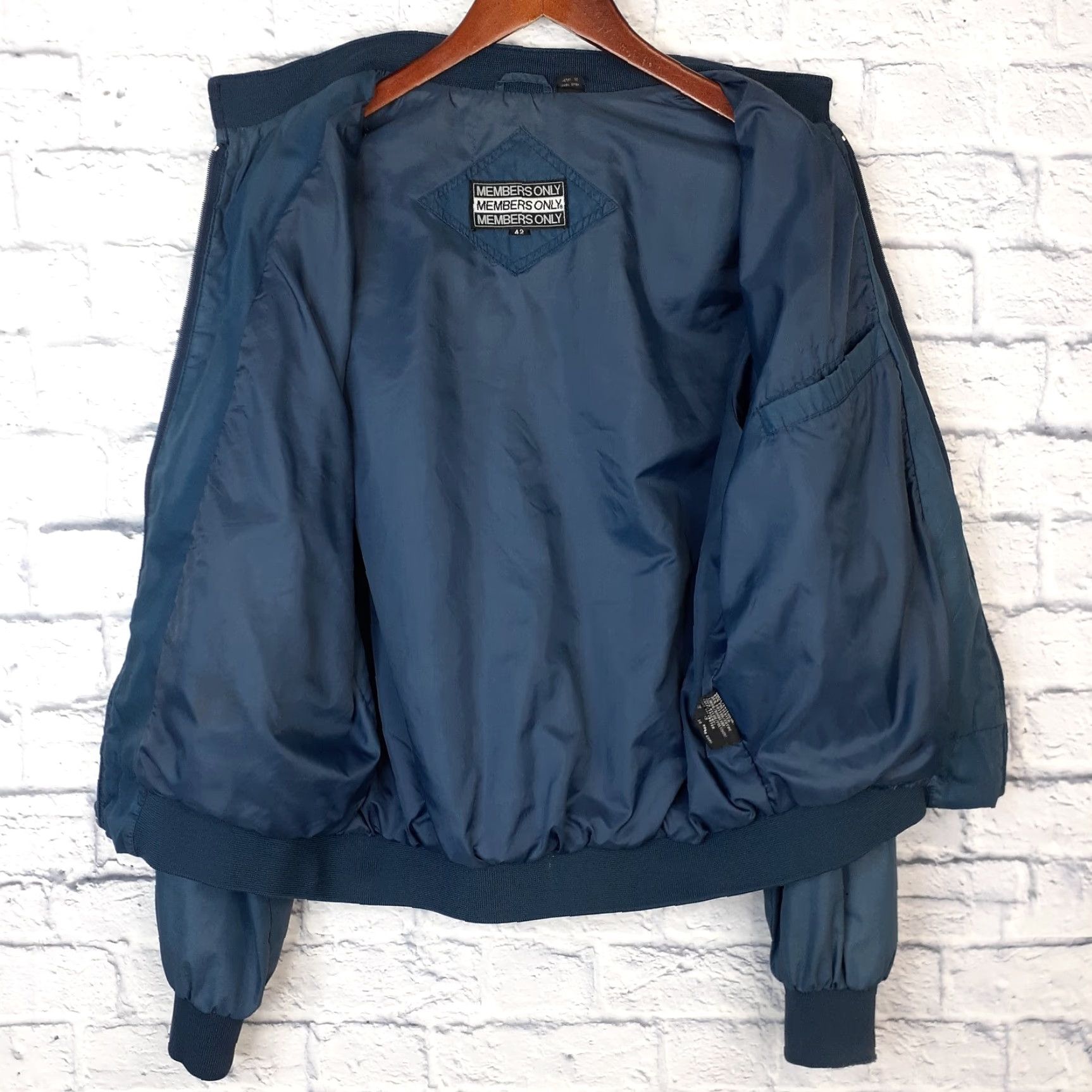 Members Only VINTAGE Members Only Windbreaker Lightweight Jacket Medium Blue 80s Casual Men Windbreaker Jacket M Blue 80s Mens Size US M / EU 48-50 / 2 - 3 Thumbnail