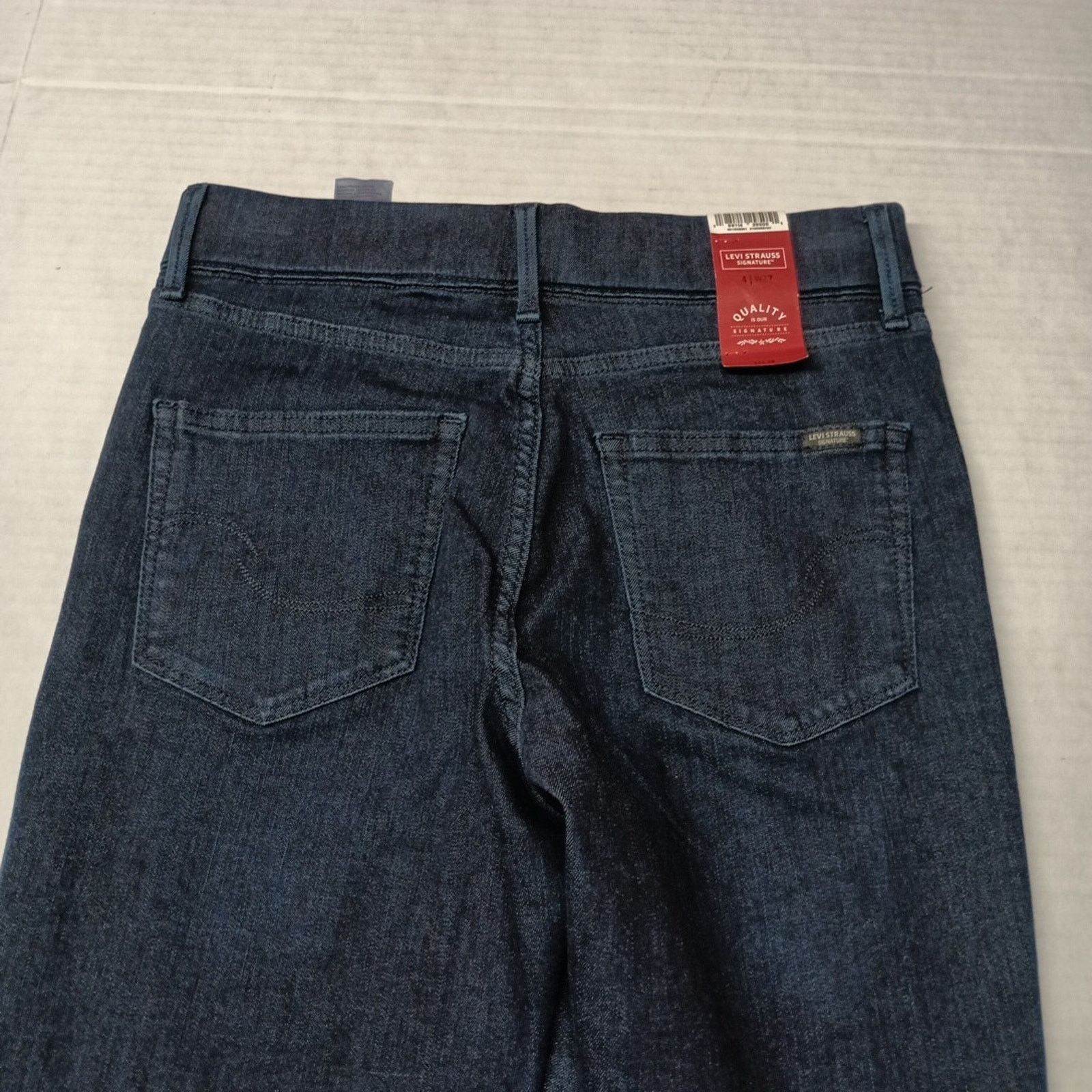 Levi's Levi Totally Shaping Pull On Skinny Jeans Blue Size 4 W27 Size 27" / US 4 / IT 40 - 9 Thumbnail