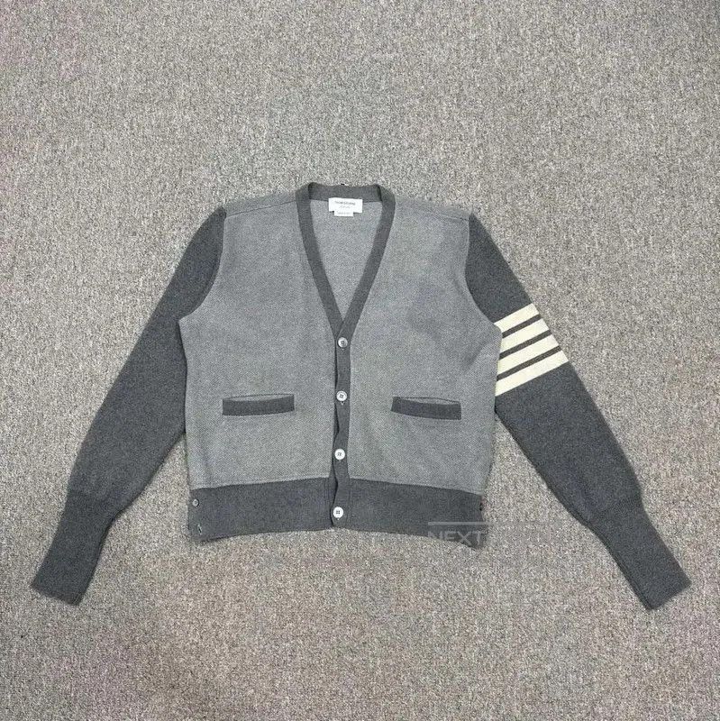 Thom Browne Thom Browne Gray Cotton Cardigan for Men . Size US L / EU 52-54 / 3 - 1 Thumbnail