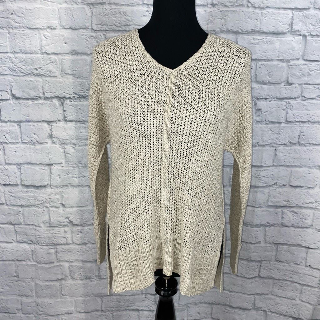 Other Universal thread vneck hi low sweater cream sz XS Size XS / US 0-2 / IT 36-38 - 1 Thumbnail