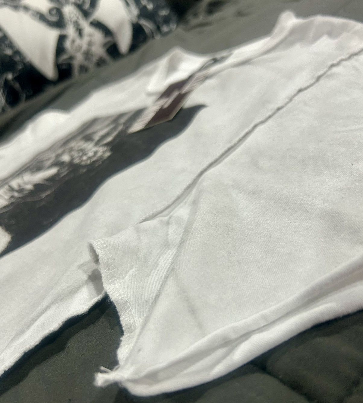 Other Mixed Emotion - "XIX" Blindfolded Angel Graphic Tee - White Size US L / EU 52-54 / 3 - 9 Thumbnail