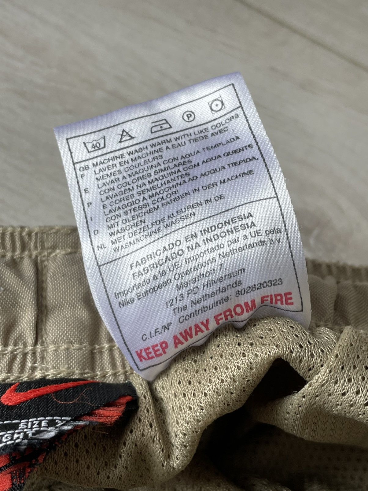 Nike Vintage Nike 00’s Beige Outdoor Pants Y2K Swoosh Rare Size US 30 / EU 46 - 11 Thumbnail