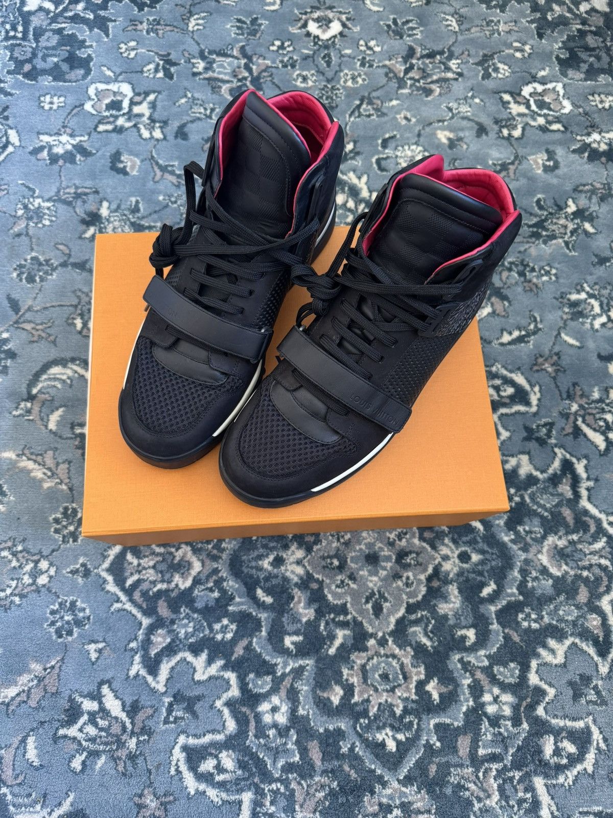 Louis Vuitton Louis Vuitton Trailblazer Sneaker with OG Box and Dustbags Size US 11 / EU 44 - 2 Thumbnail
