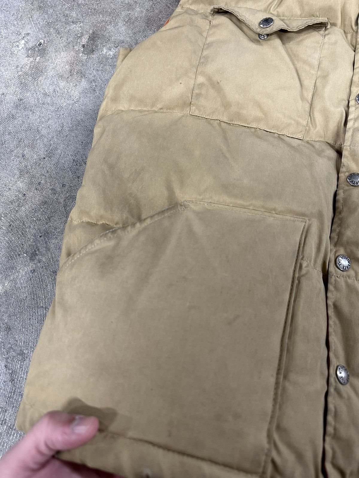 The North Face × Vintage Vintage 80s The North Face Brown Label Puffer Vest Size M / US 6-8 / IT 42-44 - 4 Thumbnail