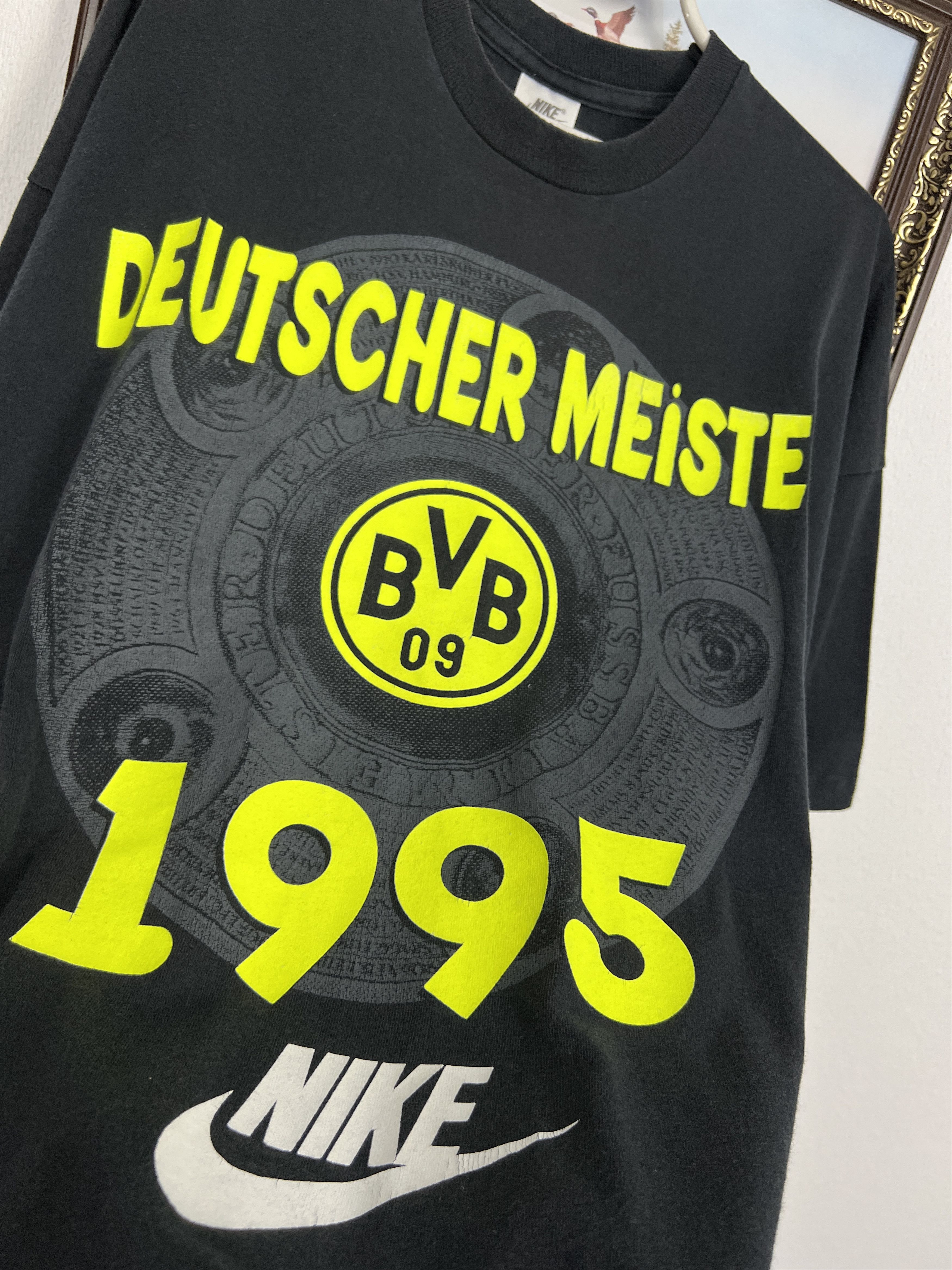 Nike Borussia Dortmund Football Shirt Deutscher Meister Jersey Size US XL / EU 56 / 4 - 4 Thumbnail