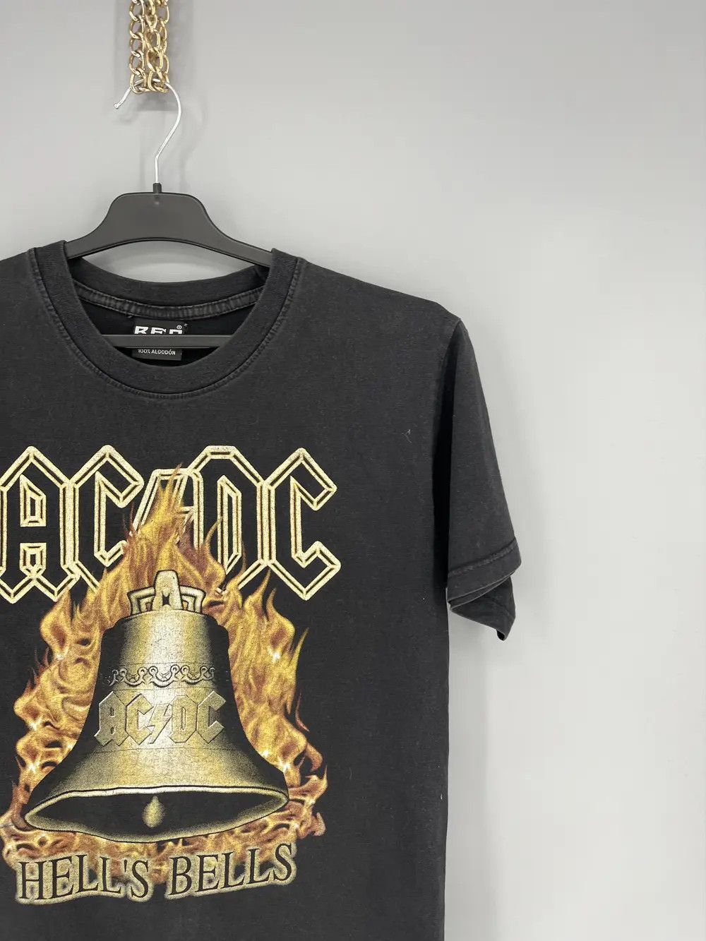 Band Tees Vintage Y2k ACDC Hells Bells heavy metal rock t shirt like Size US S / EU 44-46 / 1 - 5 Thumbnail