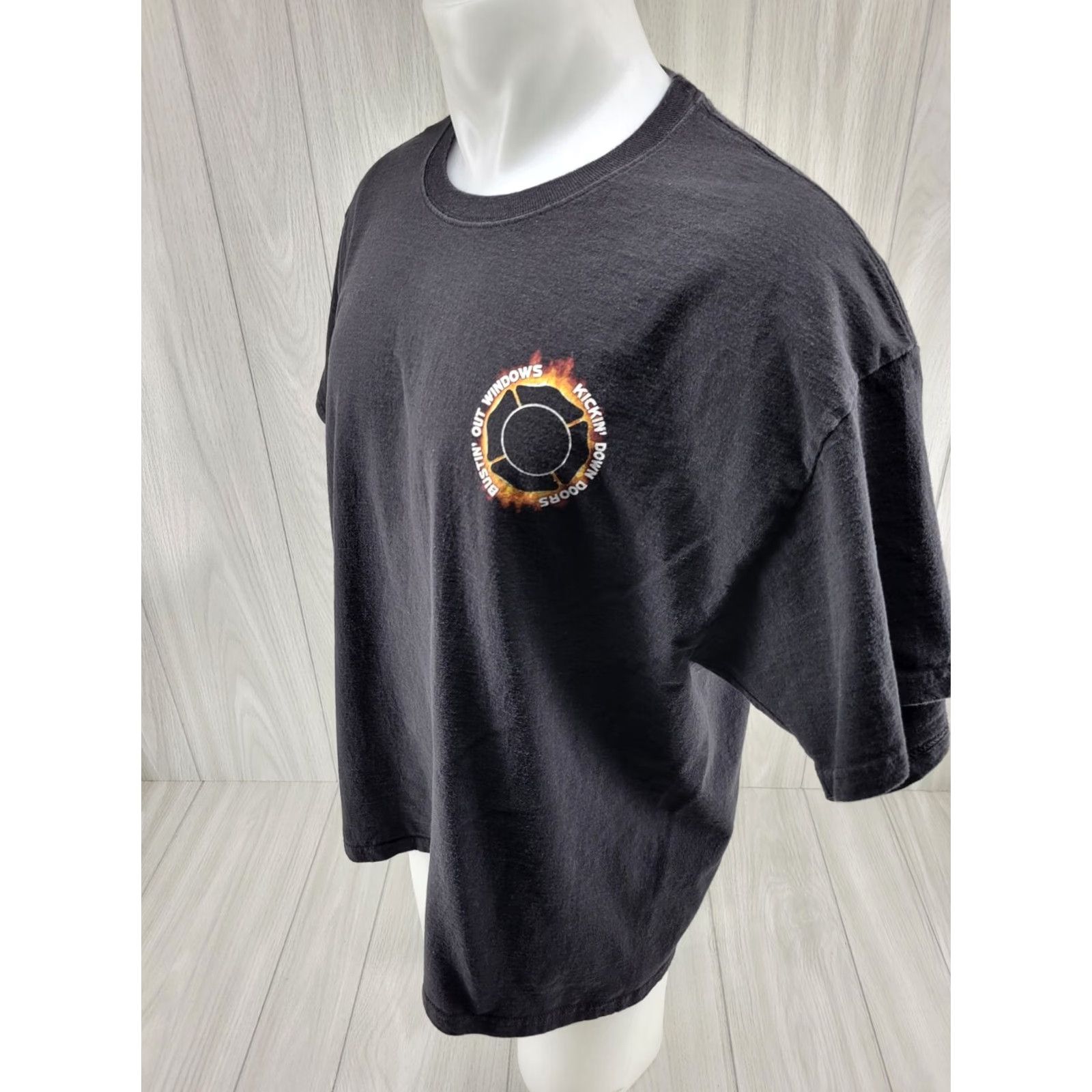 Hanes Firefighter Shirt Men's XL Hanes T-Shirt Fire Rescue Logo Graphic Print Short Sleeve Black Knit Cotton Crew Neck China 2000s 2000-2009 Vintage: No Size US XL / EU 56 / 4 - 4 Thumbnail