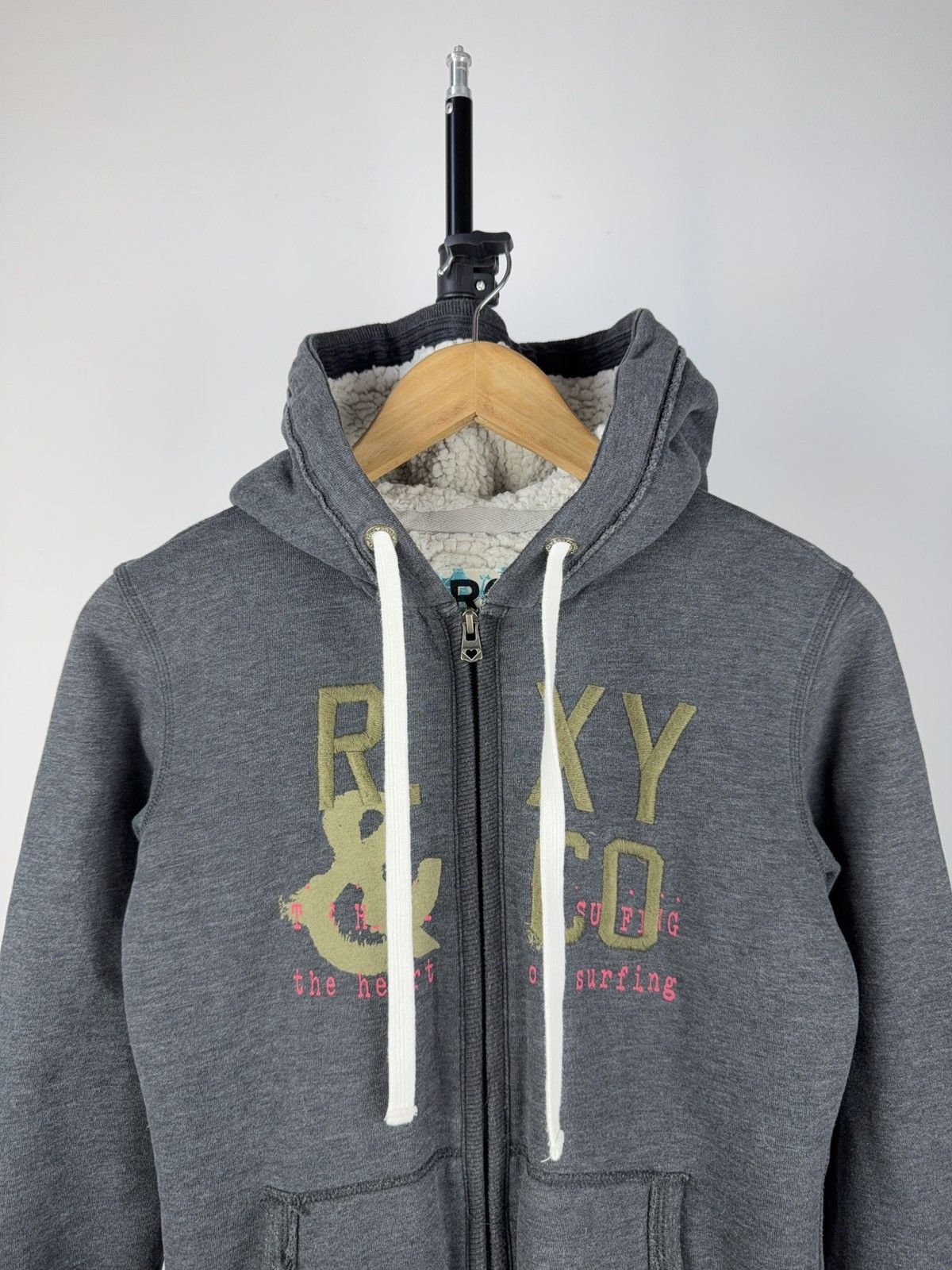 Quiksilver × Vintage Roxy Women Activewear Hoodie Small Faux Fur Logo Full Zip Size S / US 4 / IT 40 - 3 Thumbnail