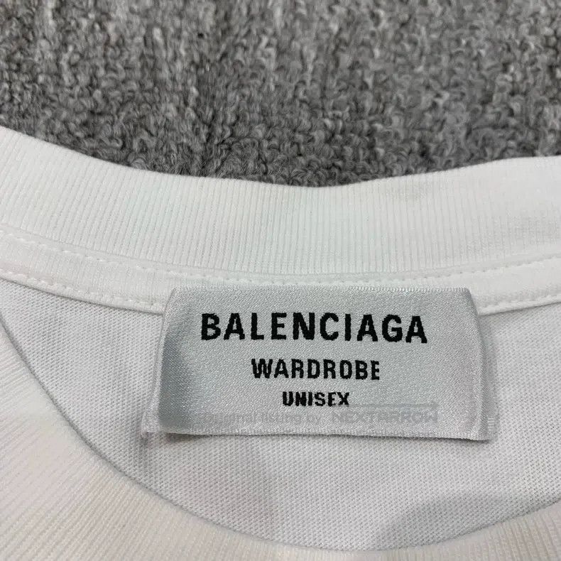 Balenciaga Balenciaga White Double B Mosaic Short Sleeve Size US M / EU 48-50 / 2 - 6 Thumbnail