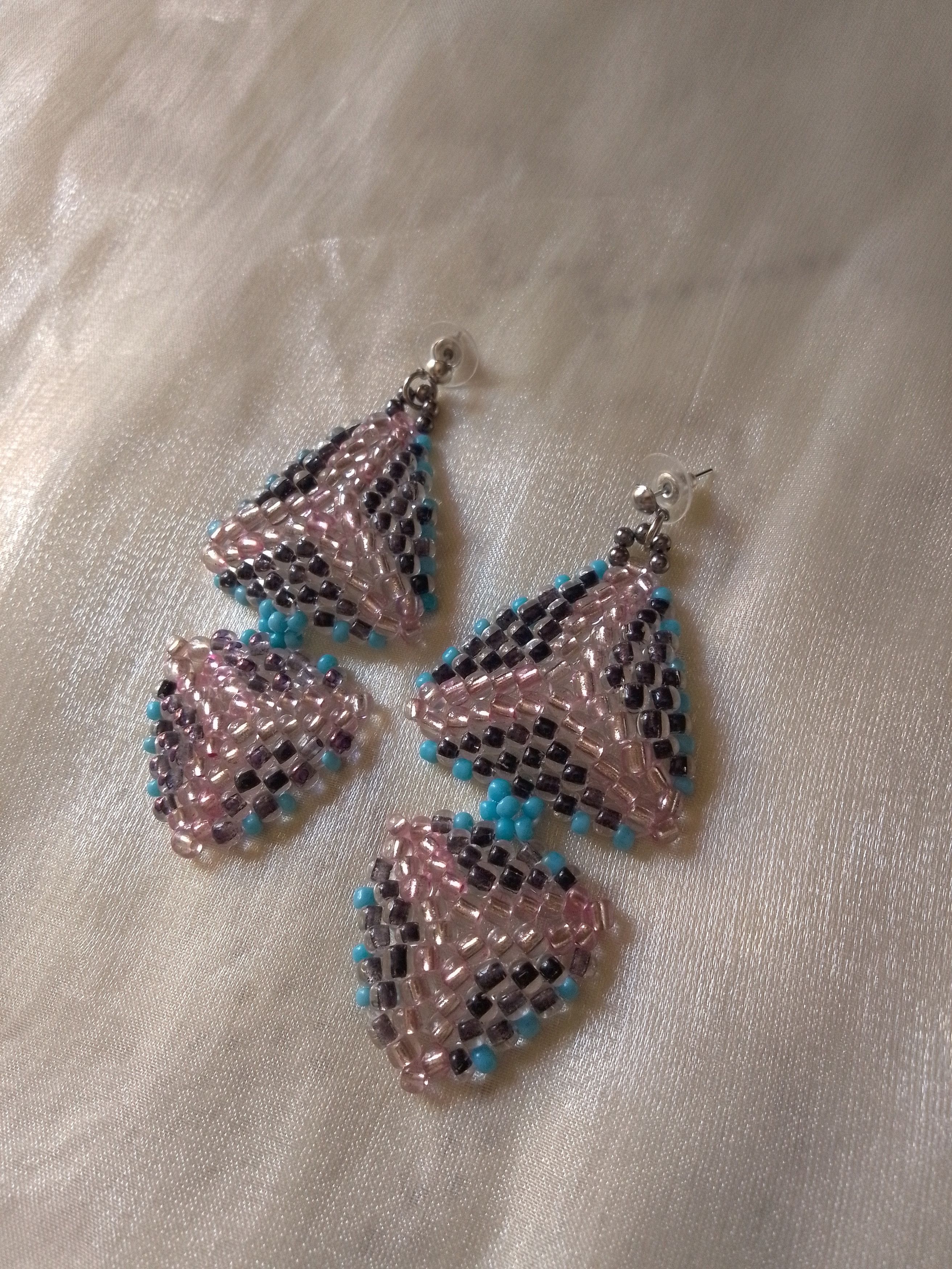 Handmade Earrings Triangular Black Pink Ethnic Native Americans Size ONE SIZE - 3 Thumbnail