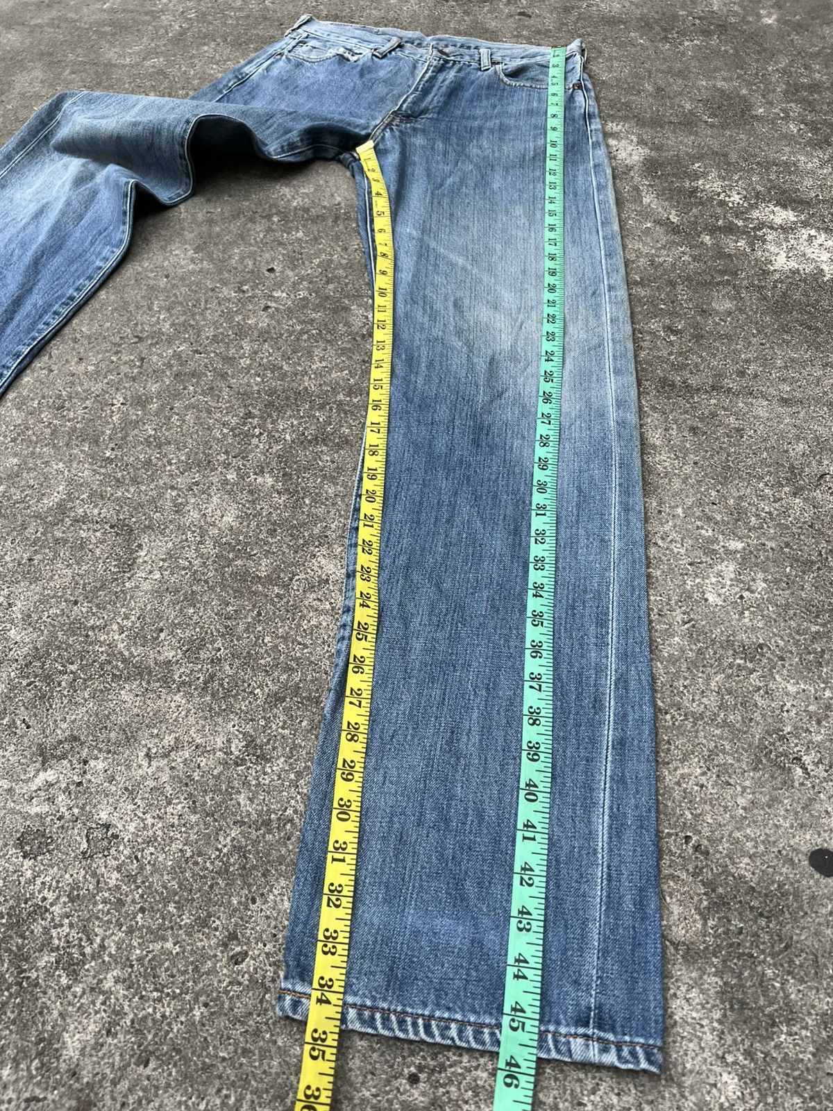 Levi's Vintage 90’s Levi’s 551Z Big E Selvedge Faded Jean Size US 30 / EU 46 - 6 Thumbnail