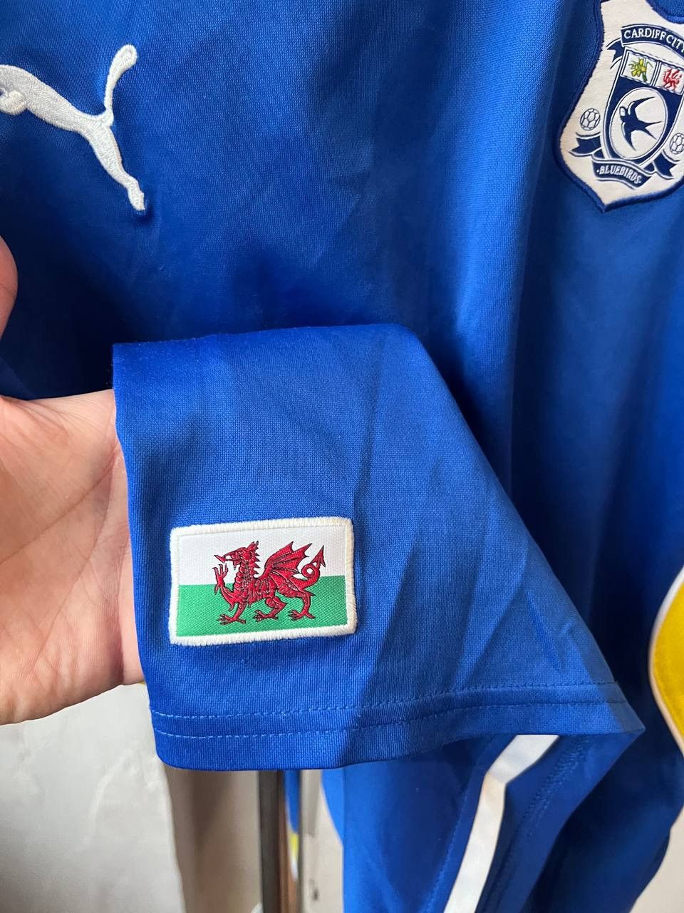 Puma 2009/10 CARDIFF FC SPECIAL SOCCER JERSEY FOOTBALL SHIRT SZ L Size US L / EU 52-54 / 3 - 11 Thumbnail