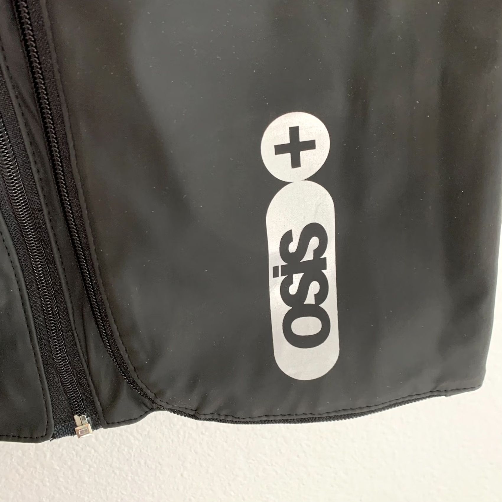 Vintage OSIS Black PVC Zip Vest Men XS S Regular Full Zip Pockets Outdoor Travel Workwear Vest Size US S / EU 44-46 / 1 - 3 Thumbnail
