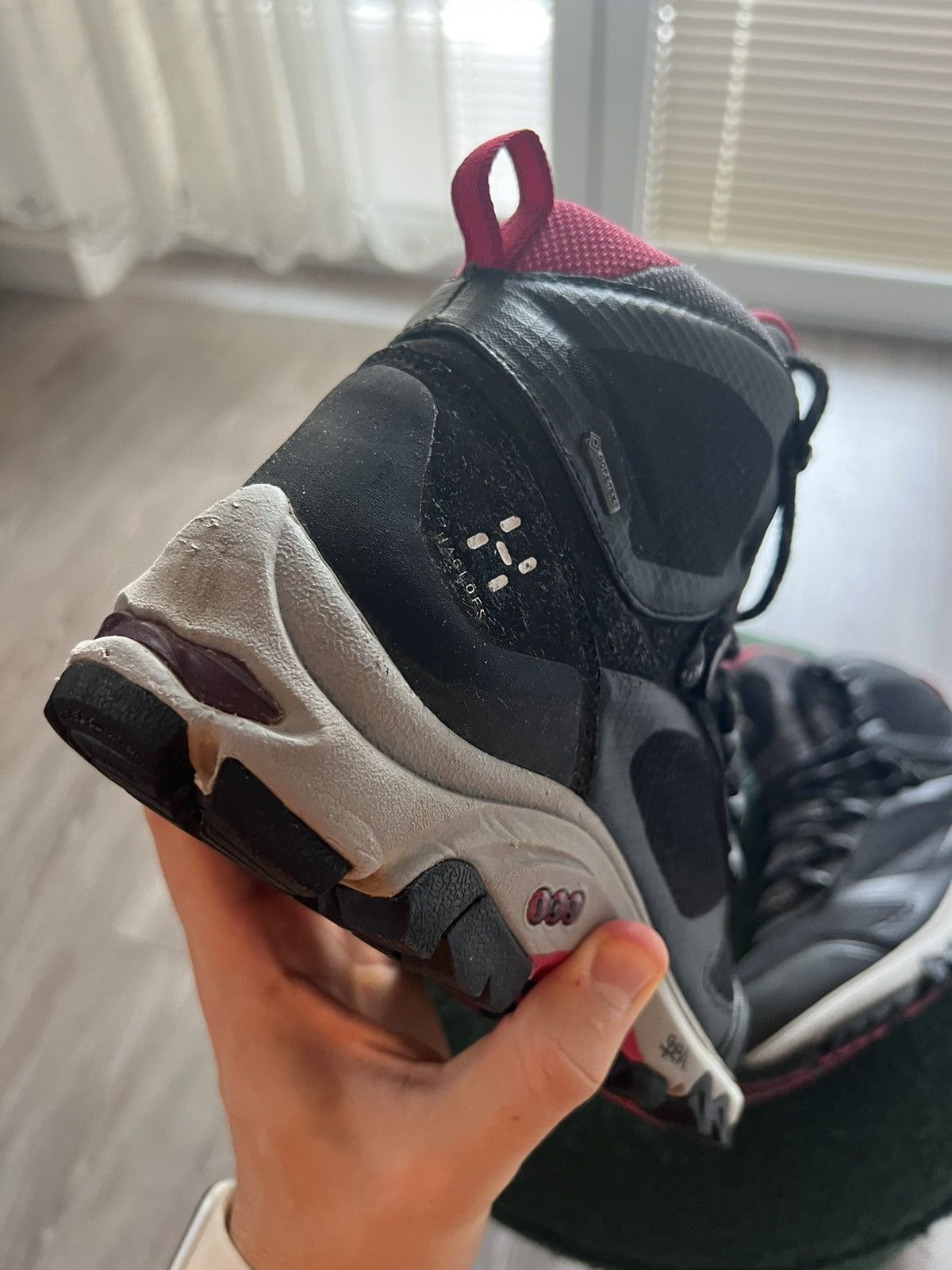 Asics × Goretex × Haglofs ‼️Haglofs x Asics Gel Observe Hi Q GT Wtprf Black/Pink Boots‼️ Size US 7 / IT 37 - 14 Thumbnail